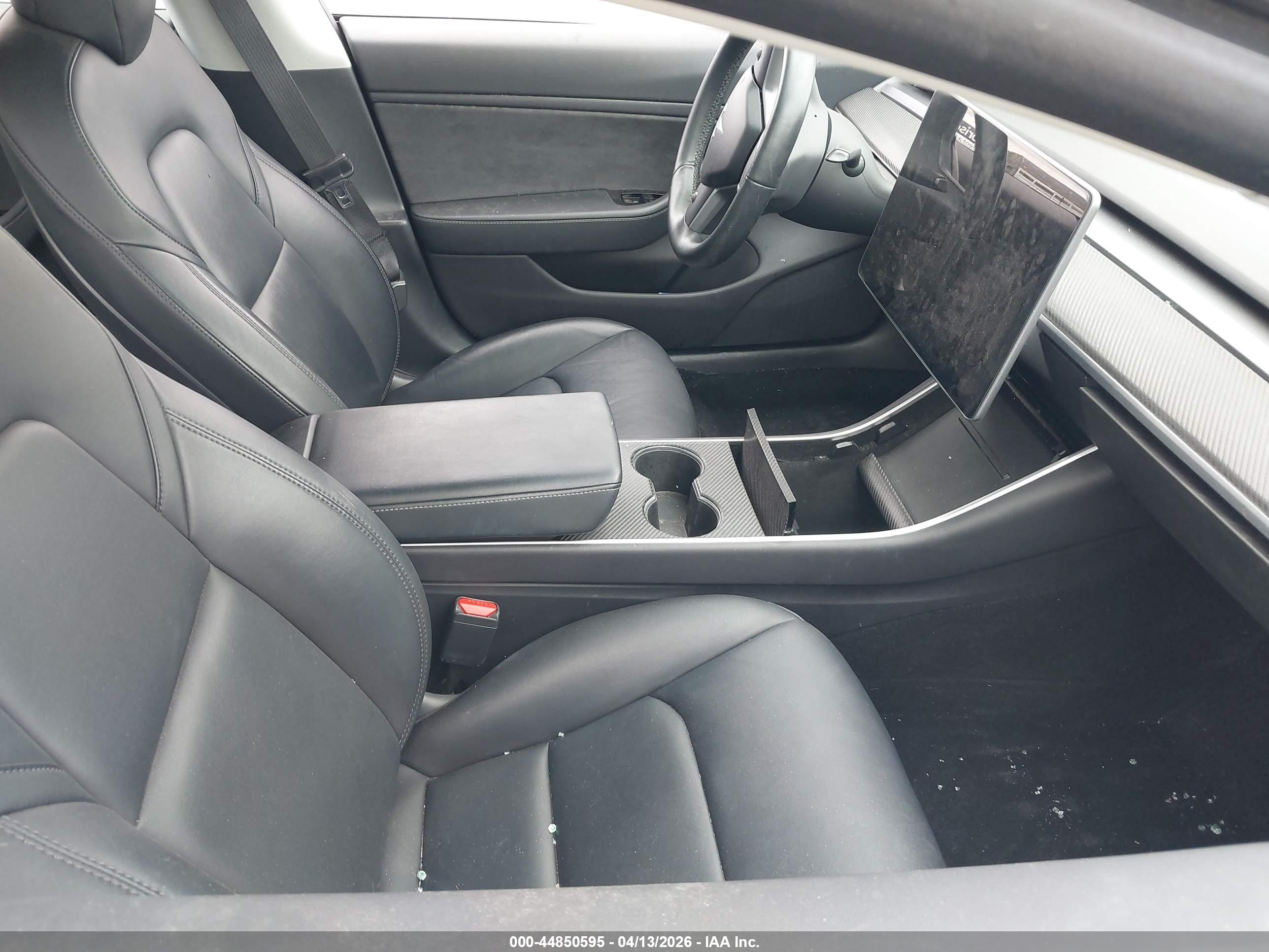 TESLA MODEL image 5