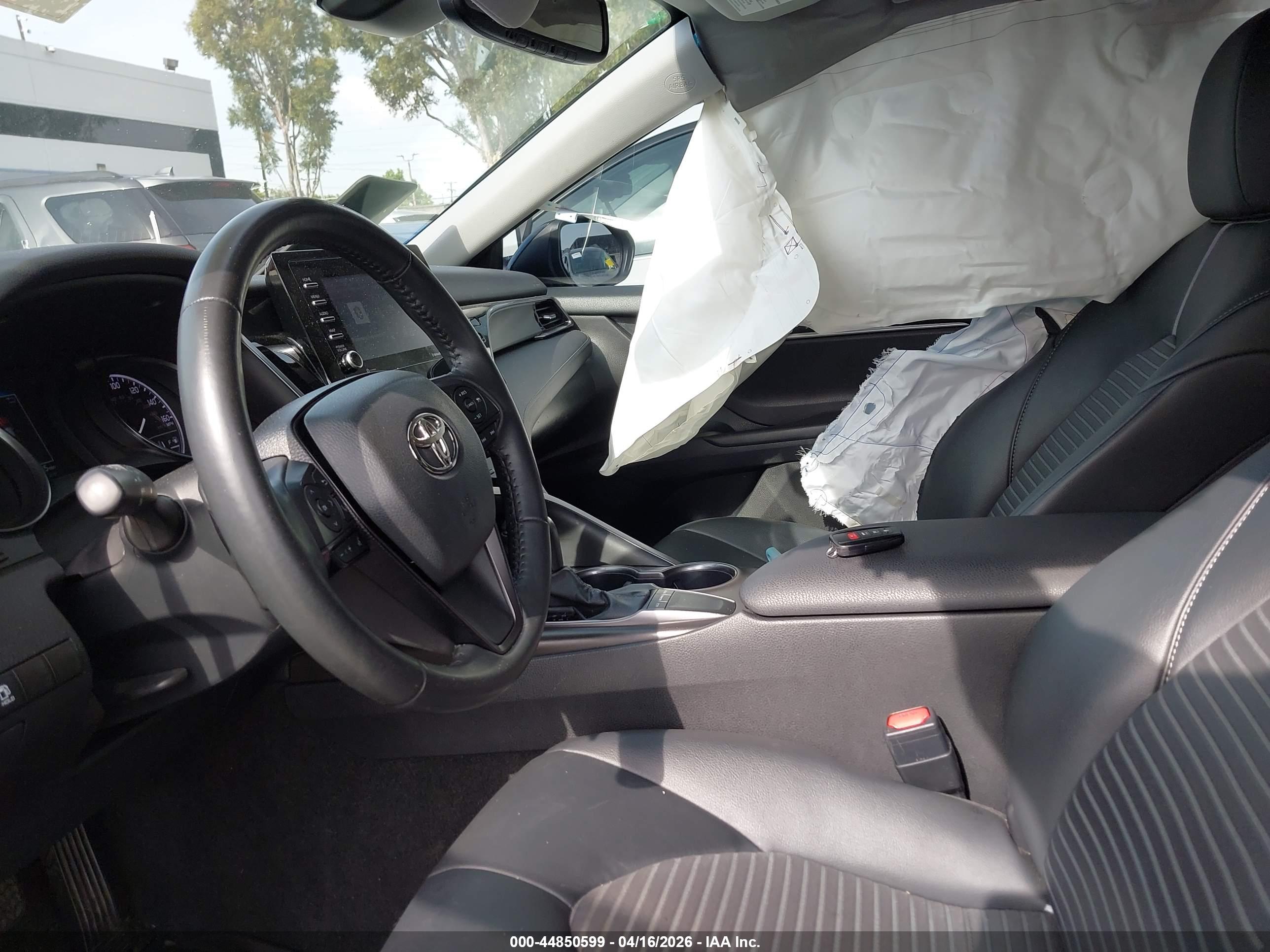 TOYOTA CAMRY image 5