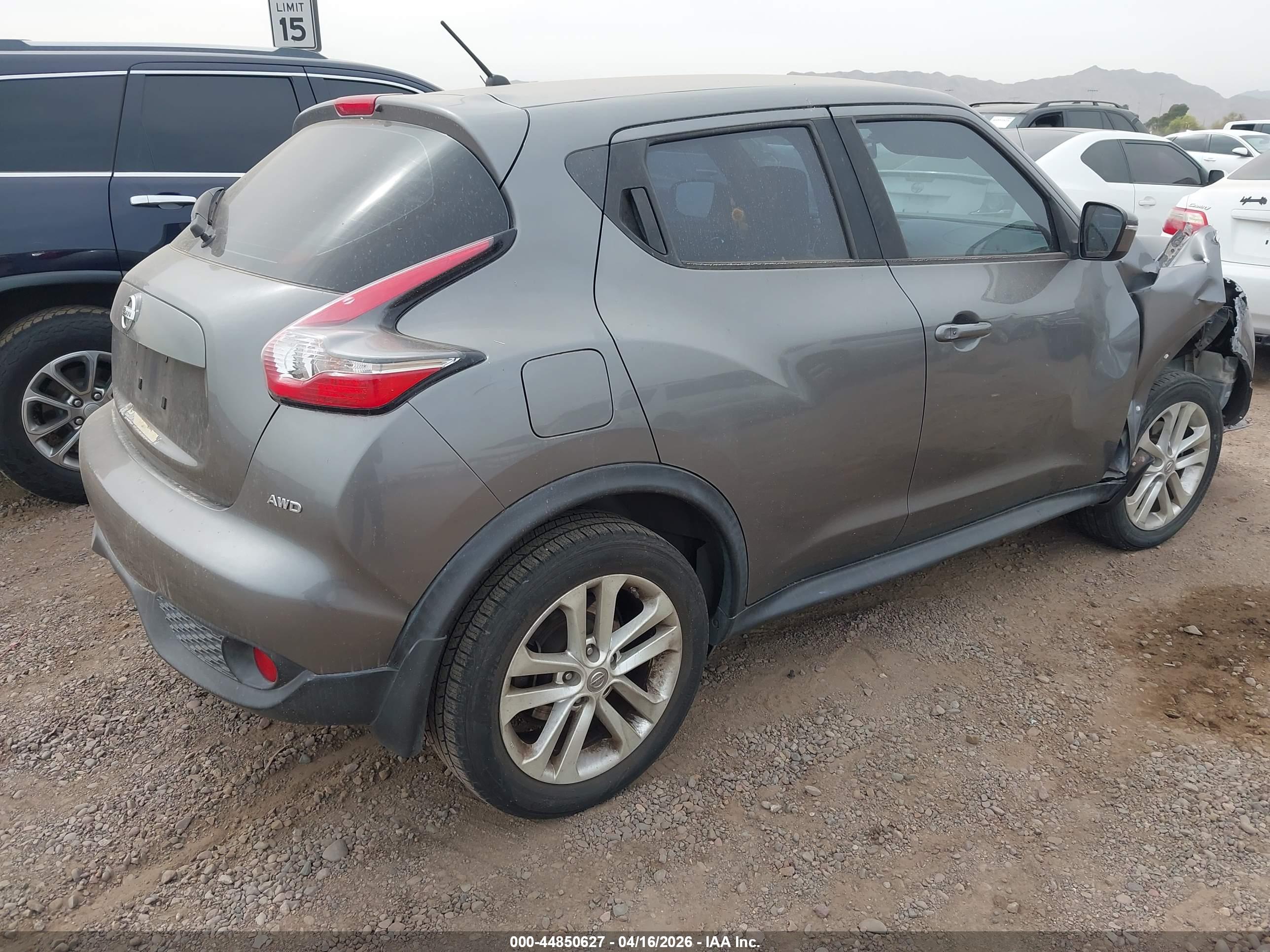 NISSAN JUKE image 4