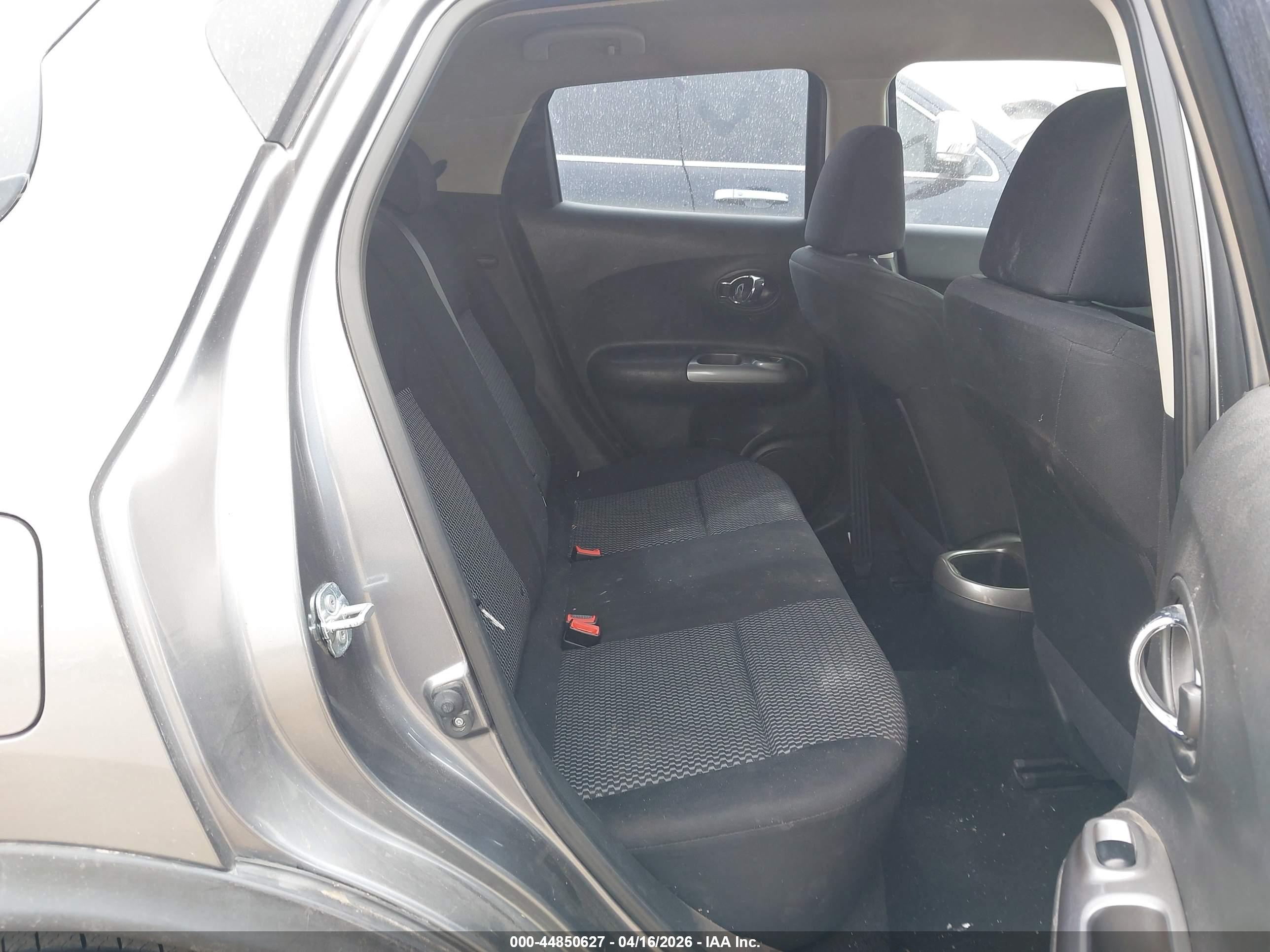 NISSAN JUKE image 8