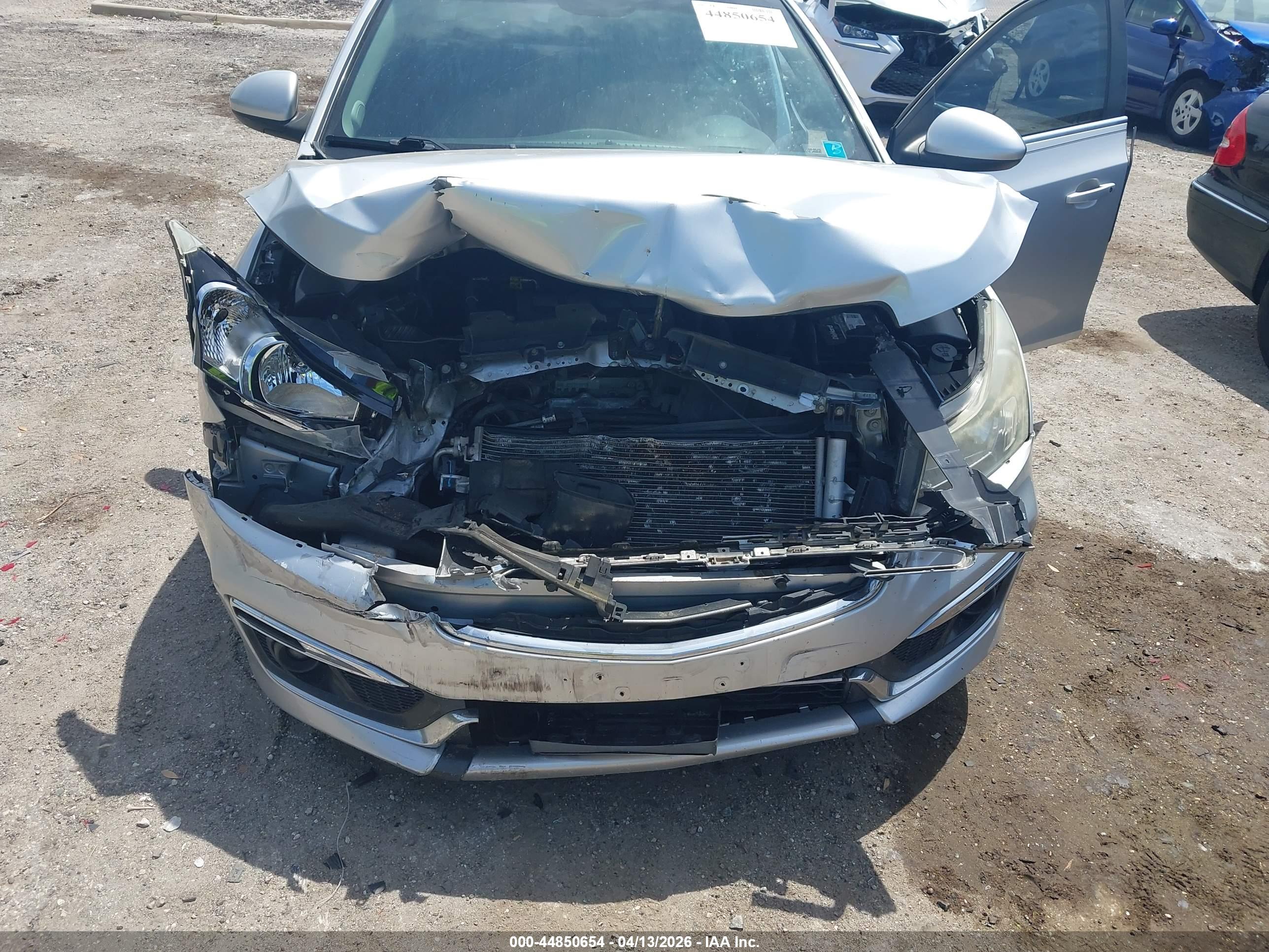 CHEVROLET CRUZE image 6