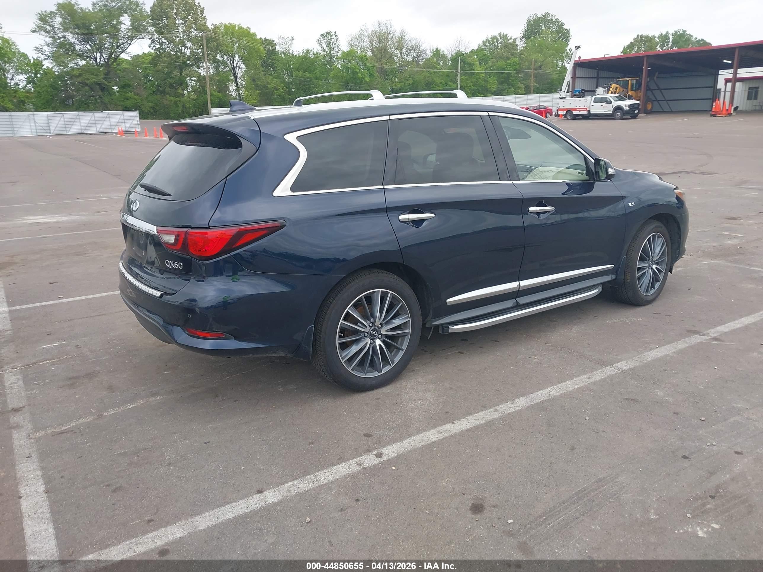 INFINITI QX60 image 4