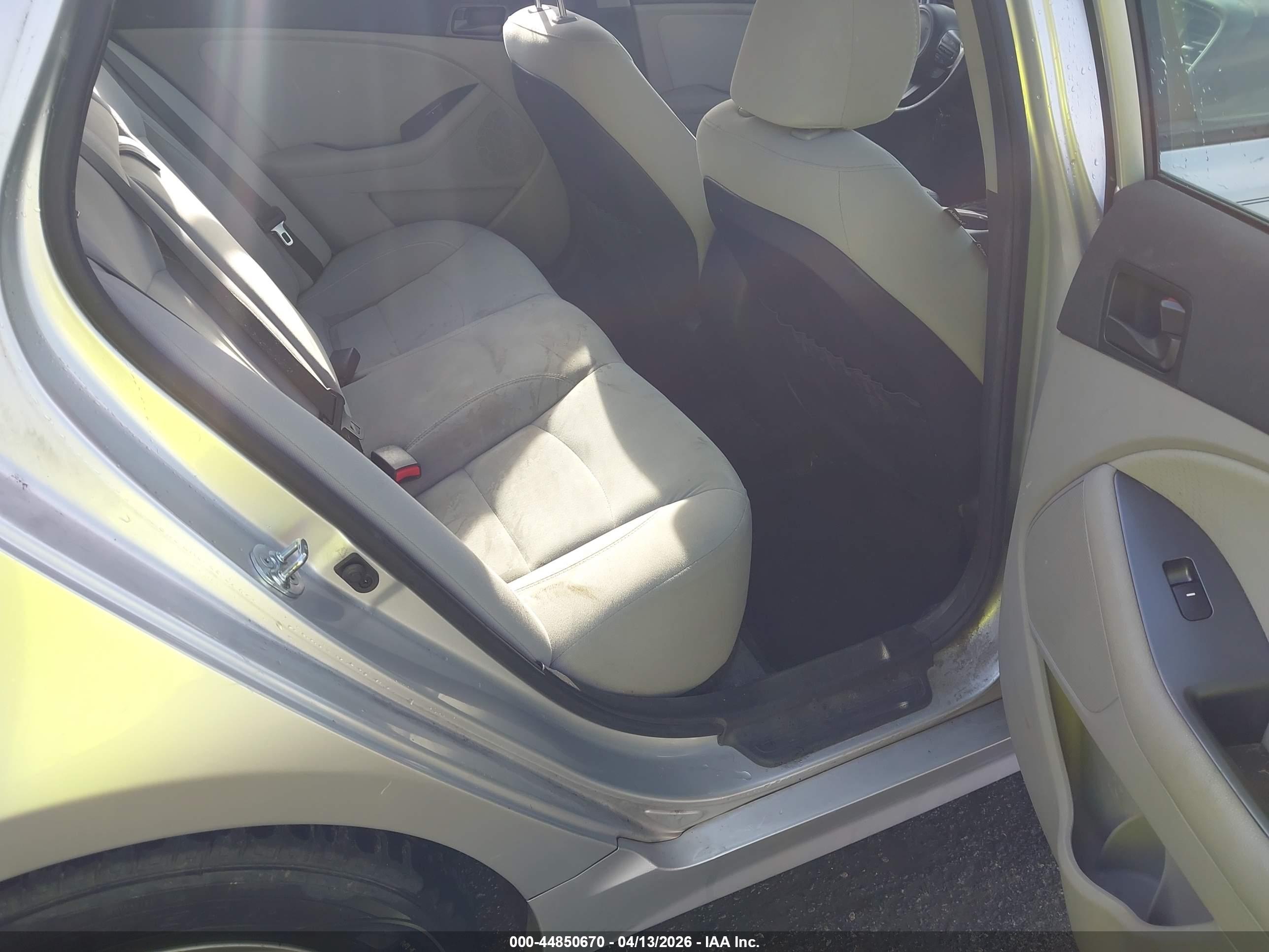 KIA OPTIMA image 8