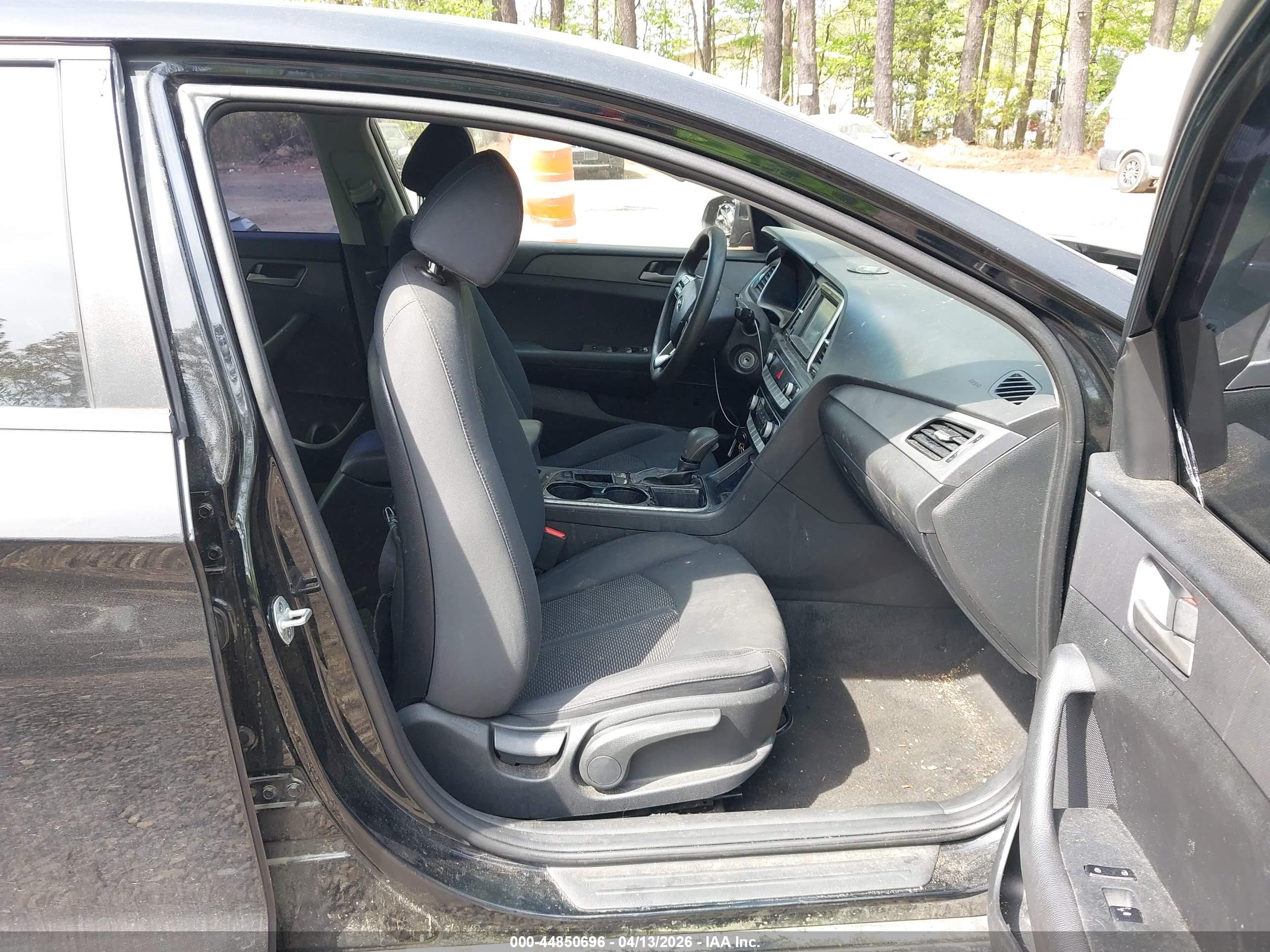 HYUNDAI SONATA image 5