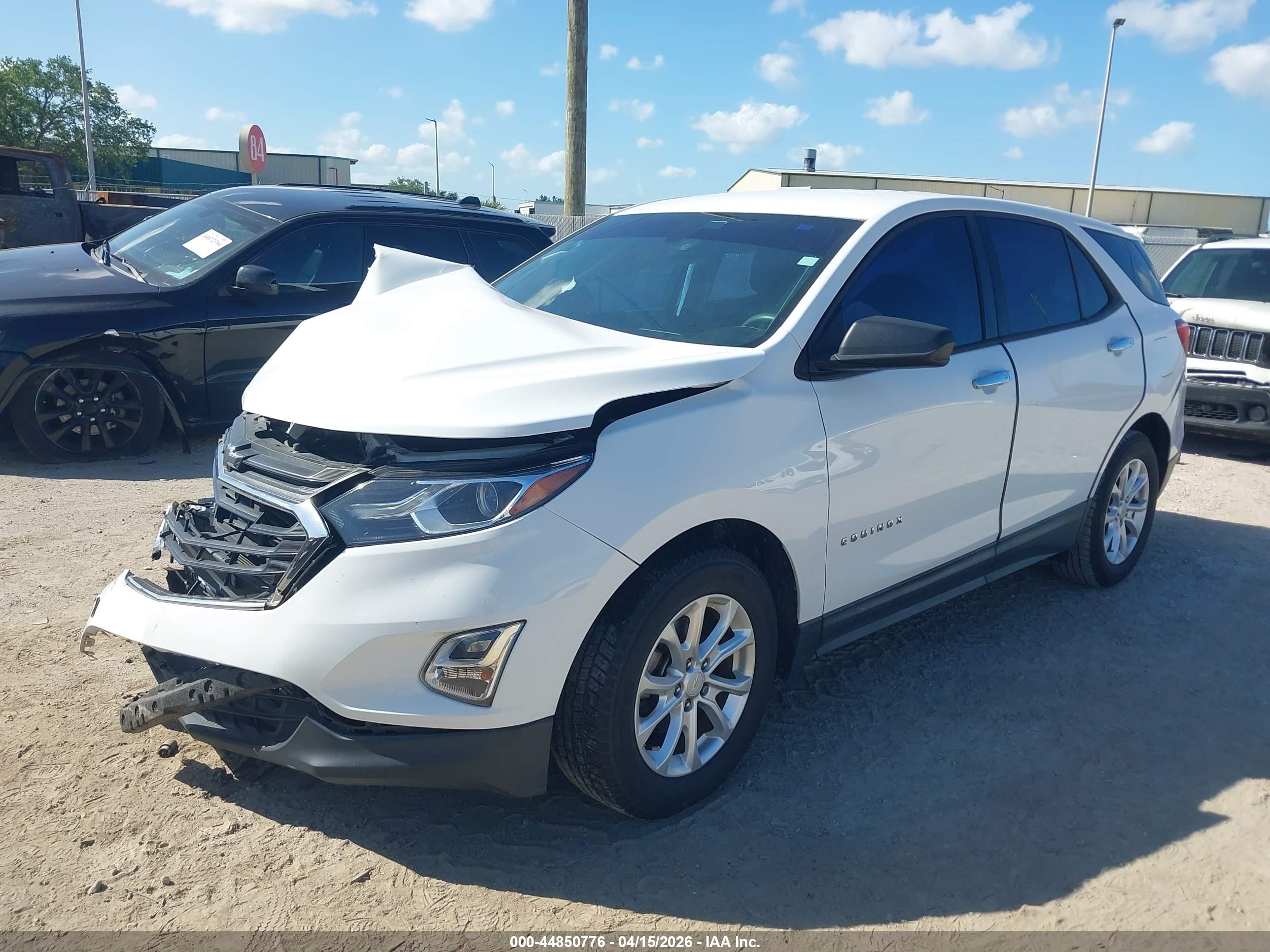 CHEVROLET EQUINOX image 2