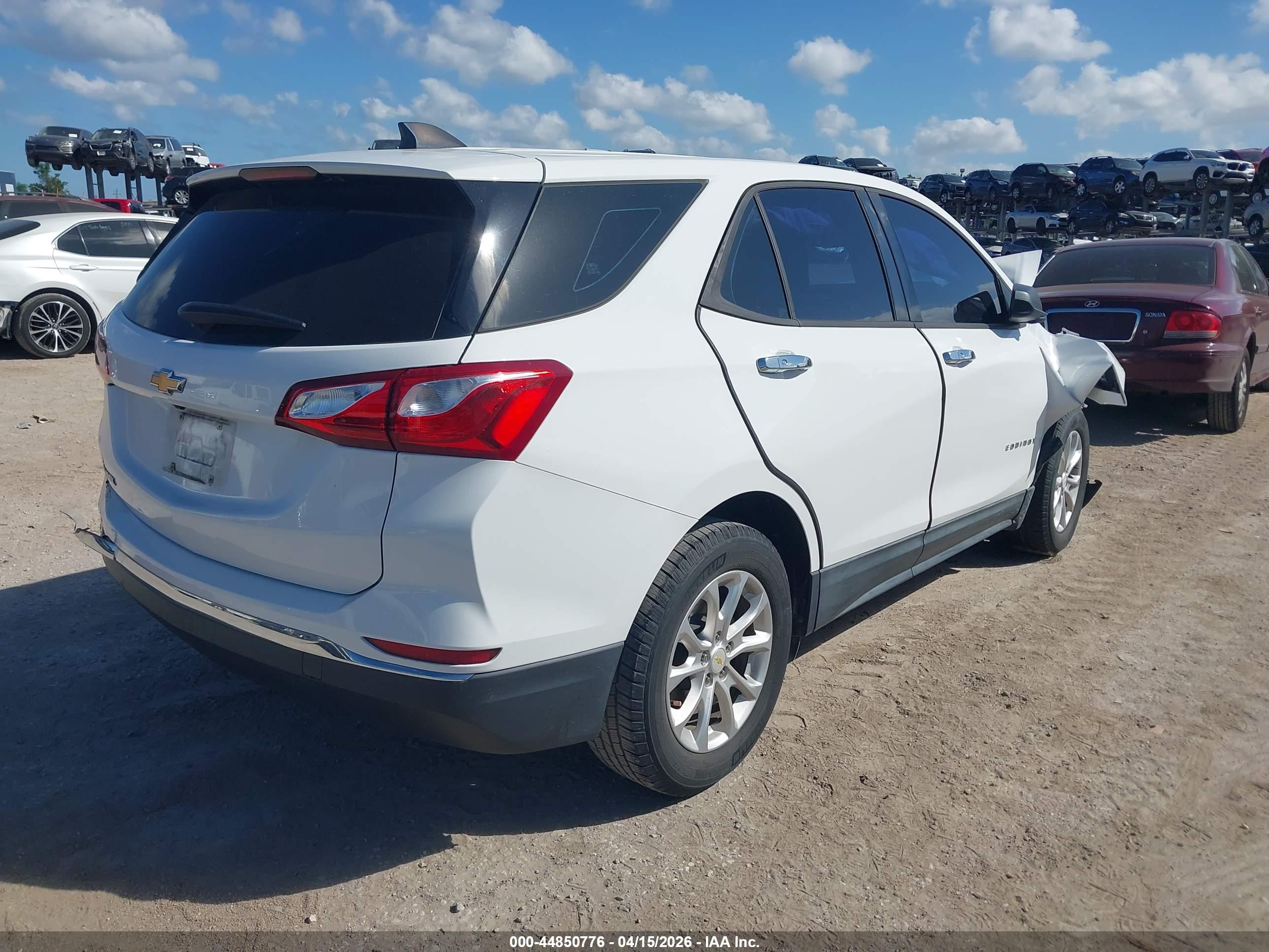 CHEVROLET EQUINOX image 4