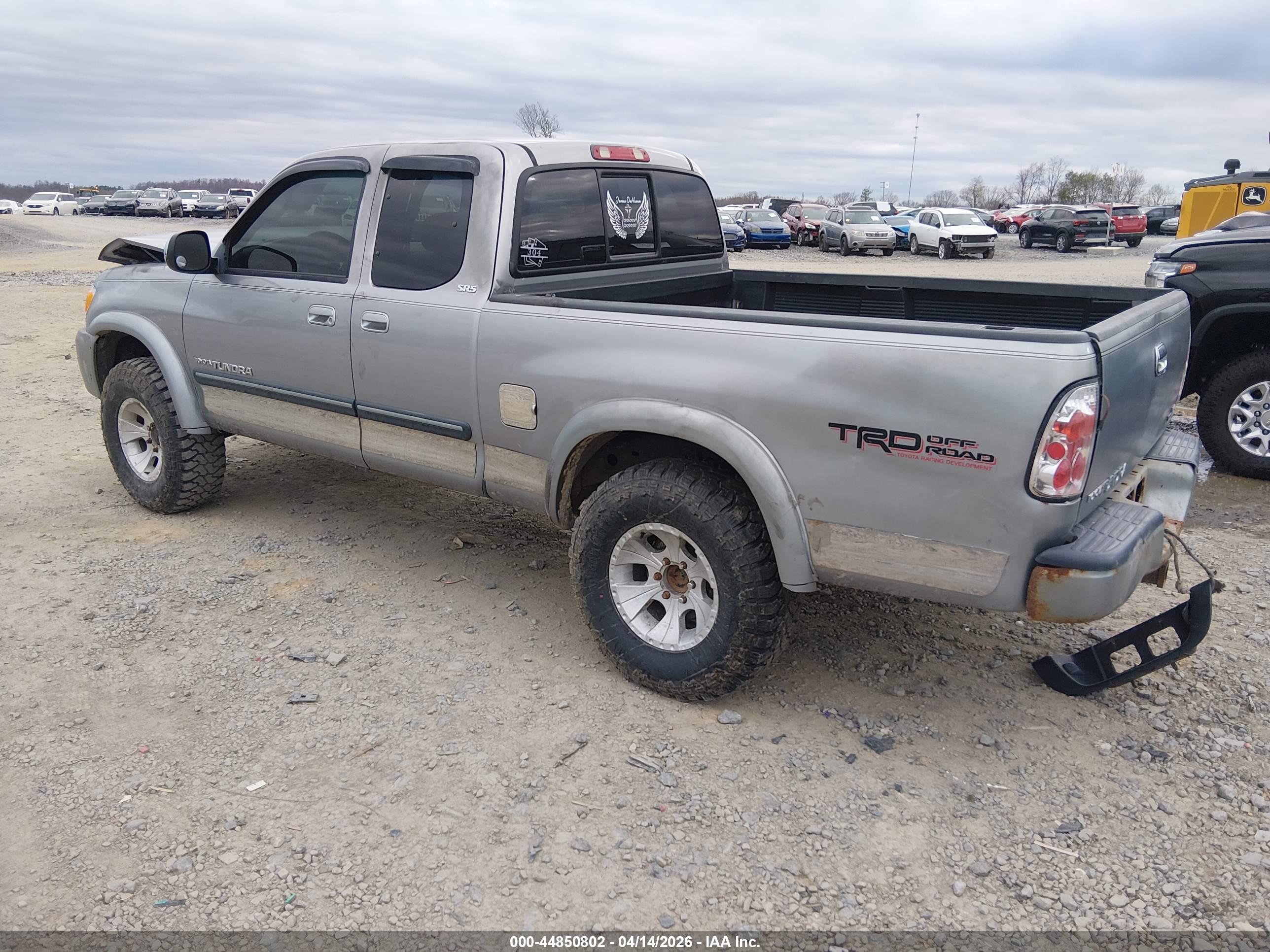 TOYOTA TUNDRA image 3