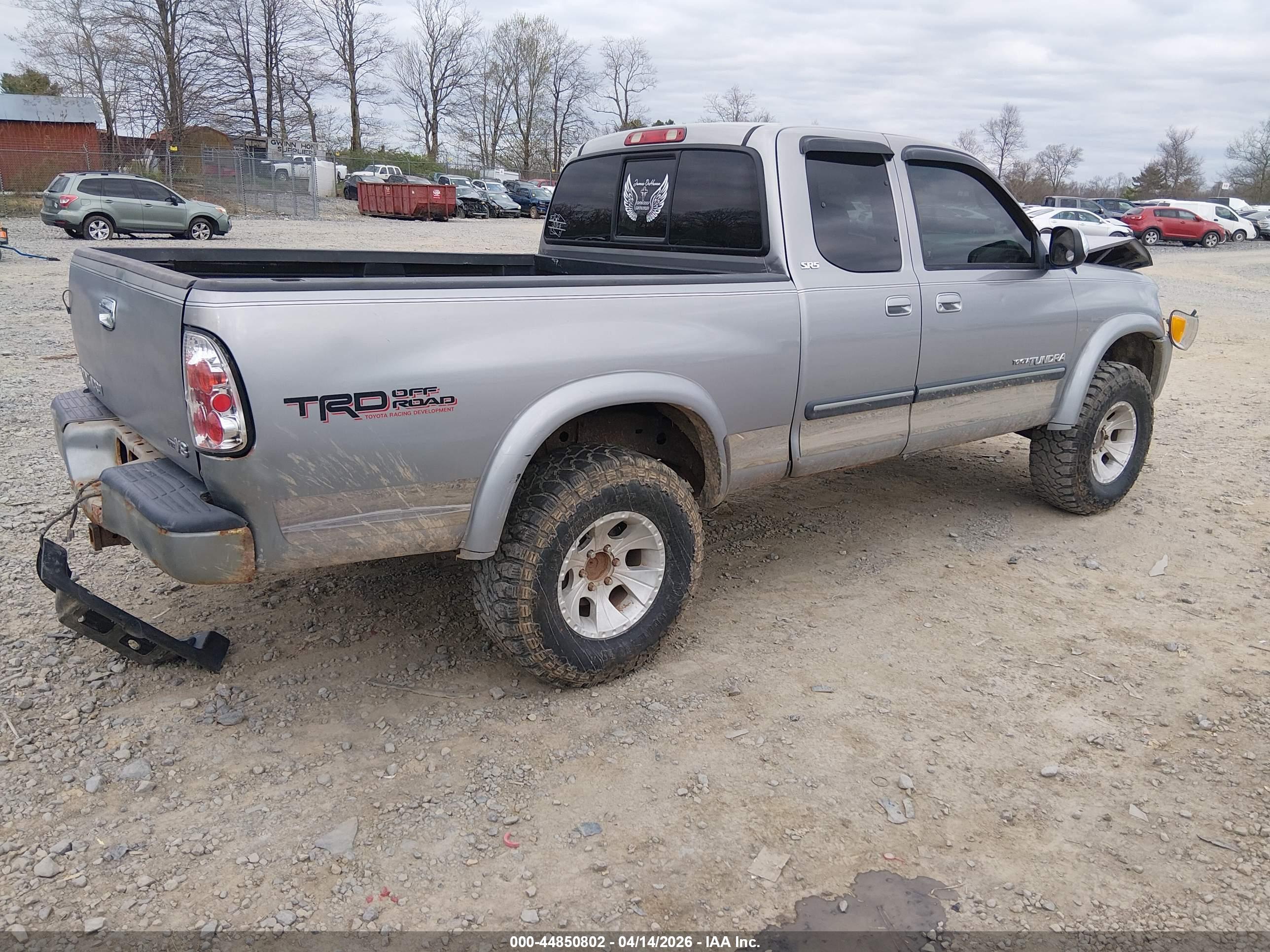 TOYOTA TUNDRA image 4