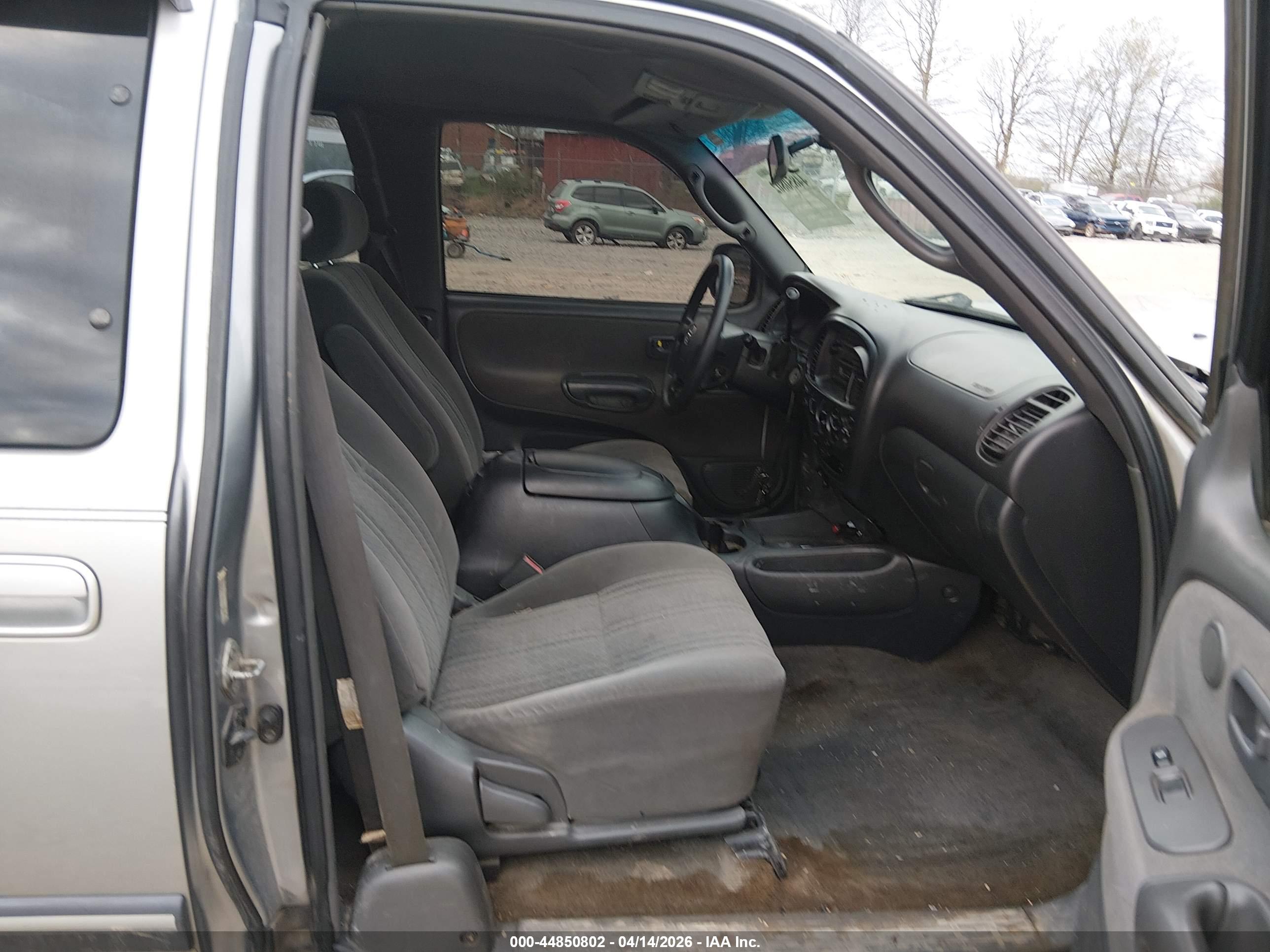 TOYOTA TUNDRA image 5