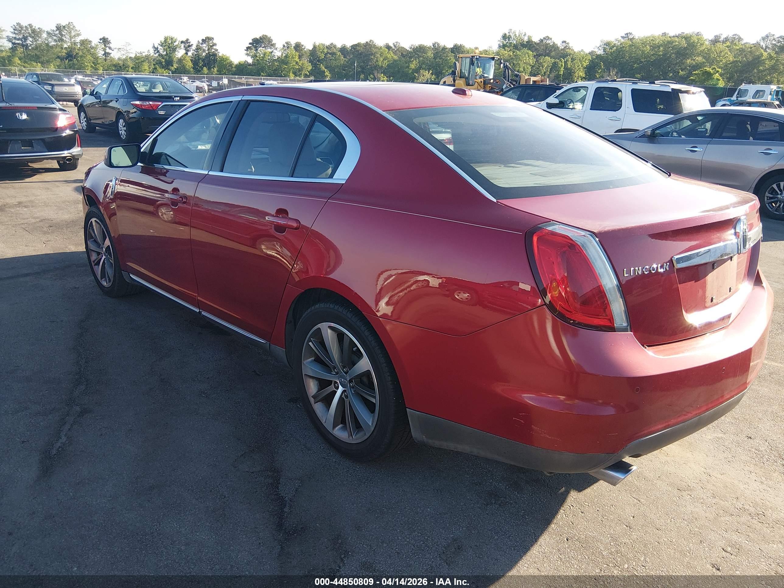 LINCOLN MKS image 3