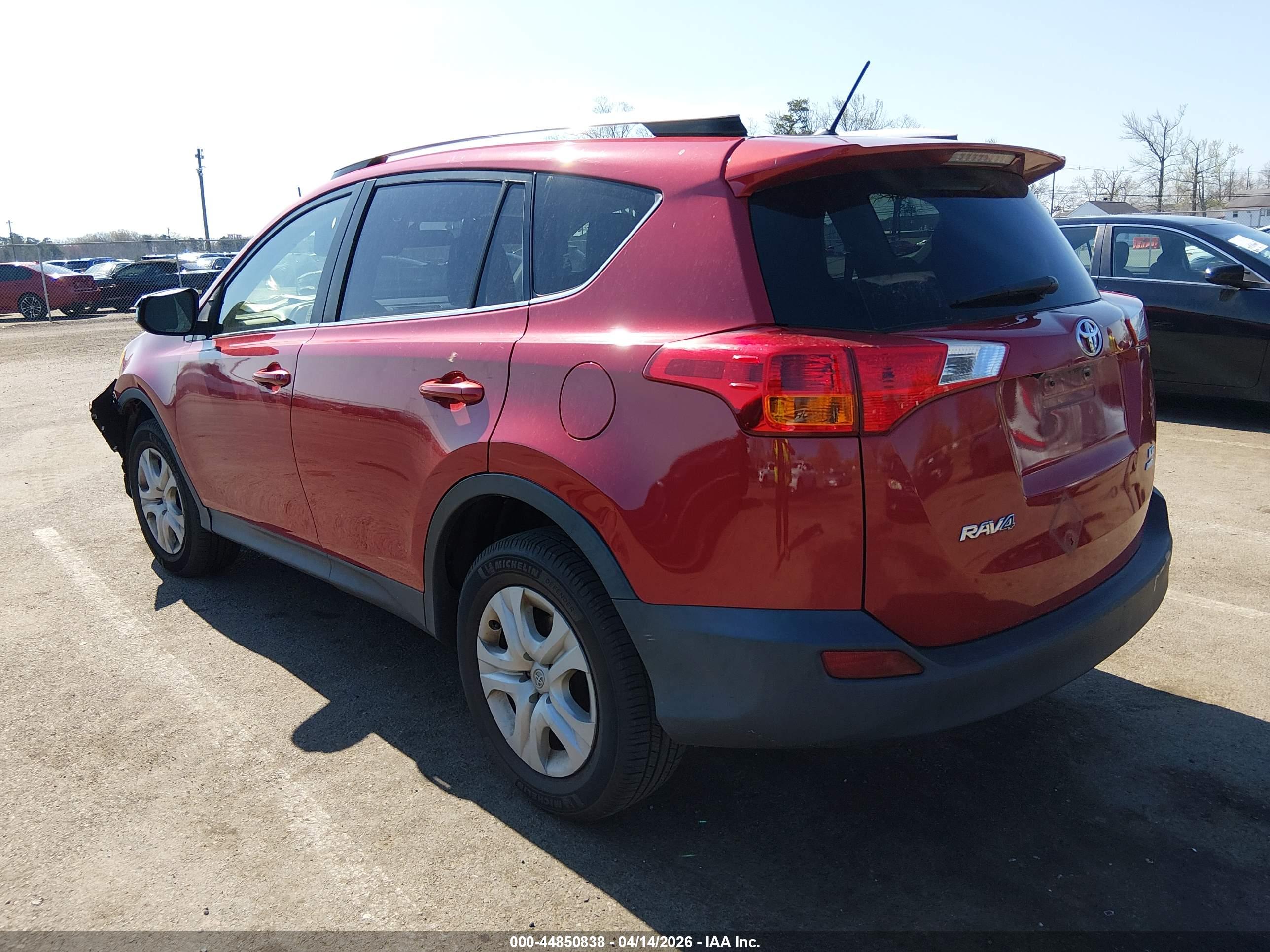 TOYOTA RAV4 image 3
