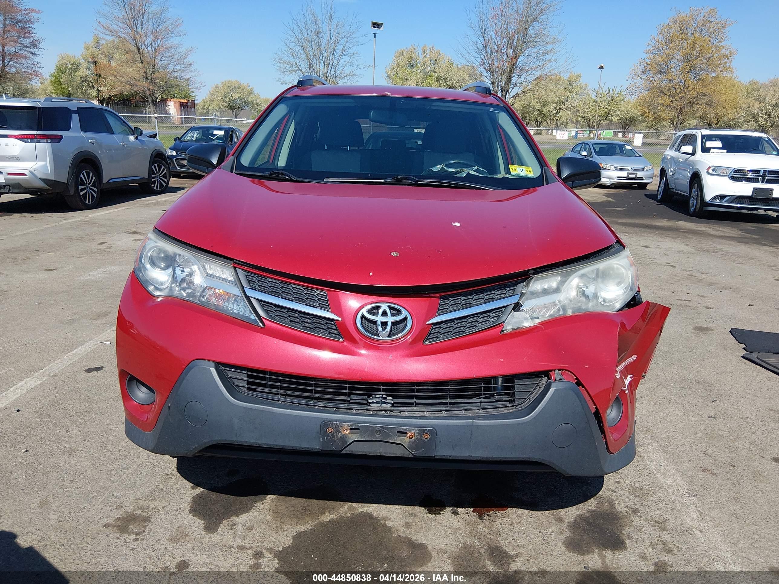 TOYOTA RAV4 image 6