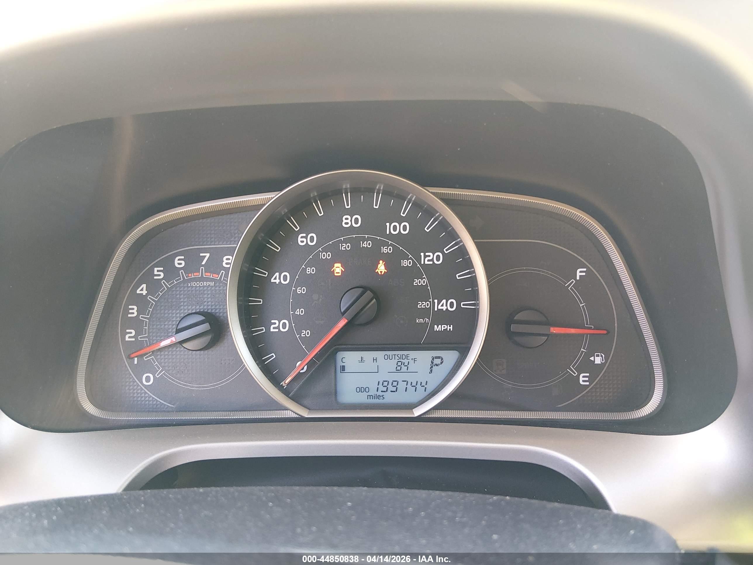 TOYOTA RAV4 image 7