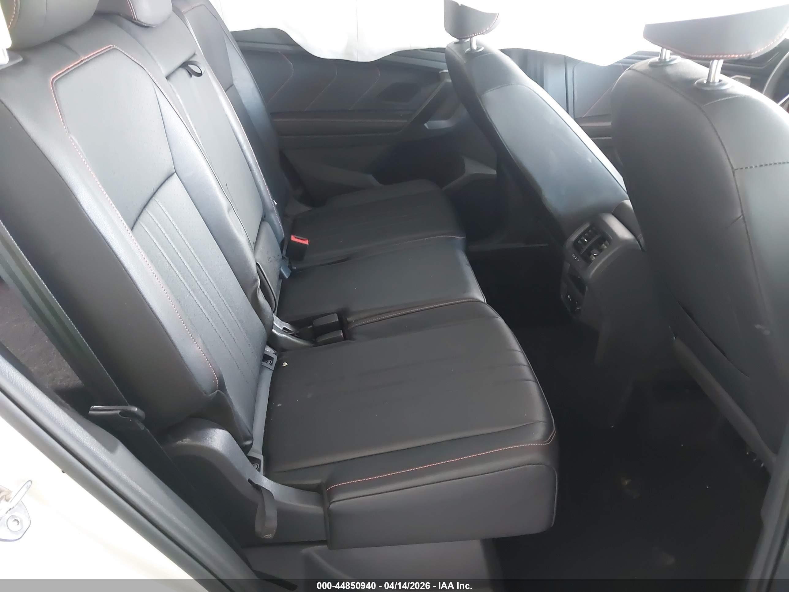 VOLKSWAGEN TIGUAN image 8