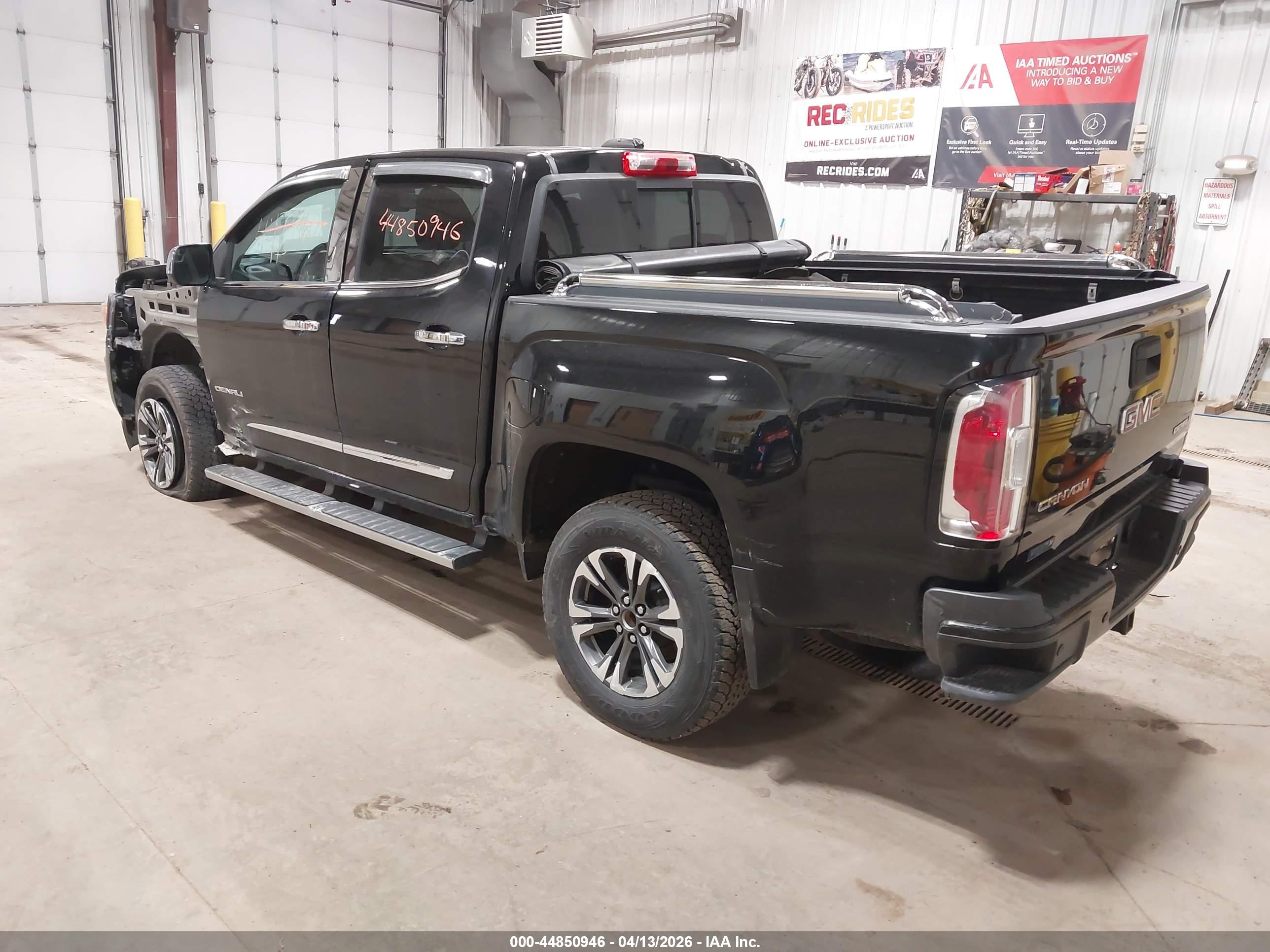 GMC CANYON image 3