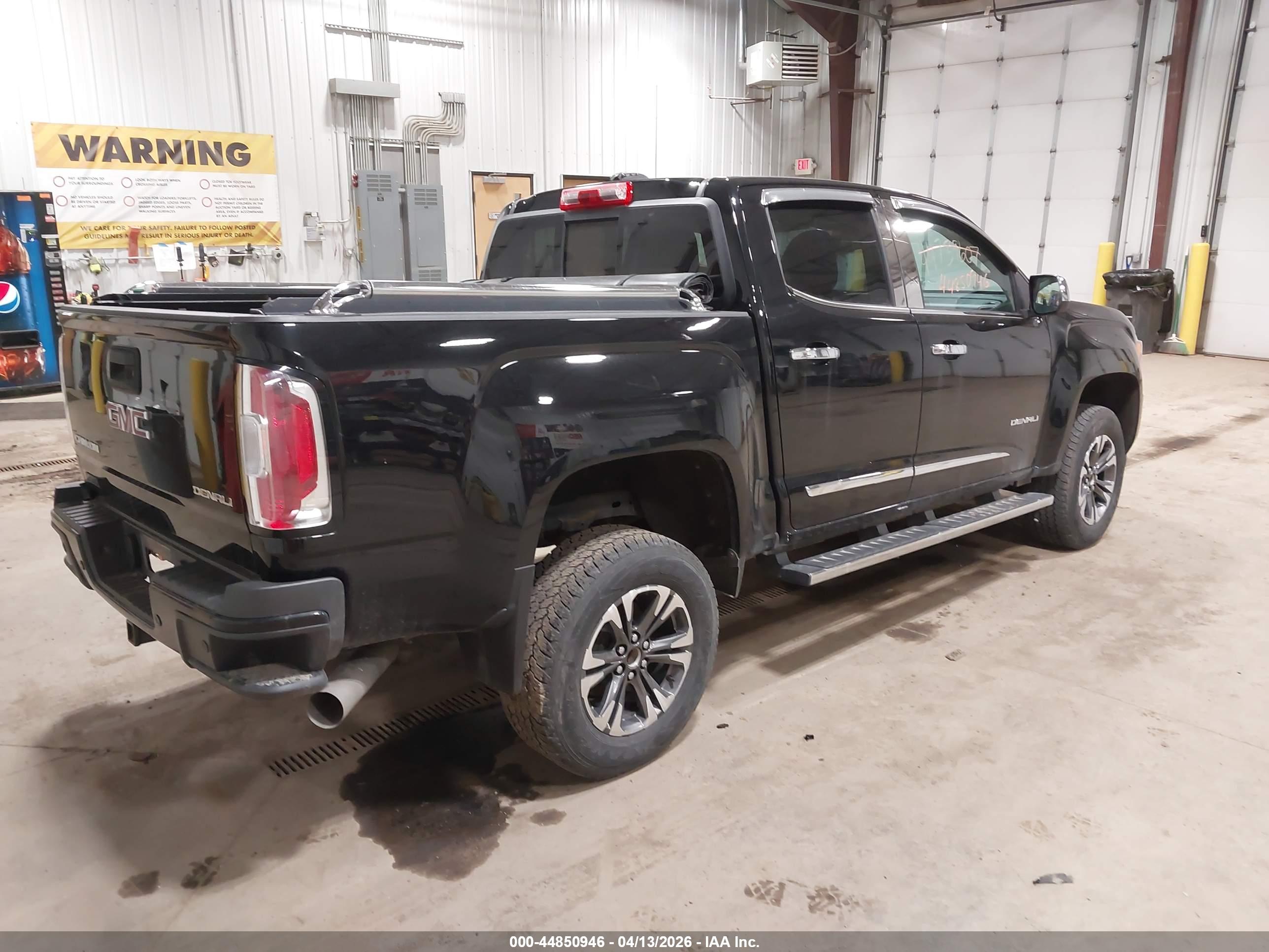 GMC CANYON image 4