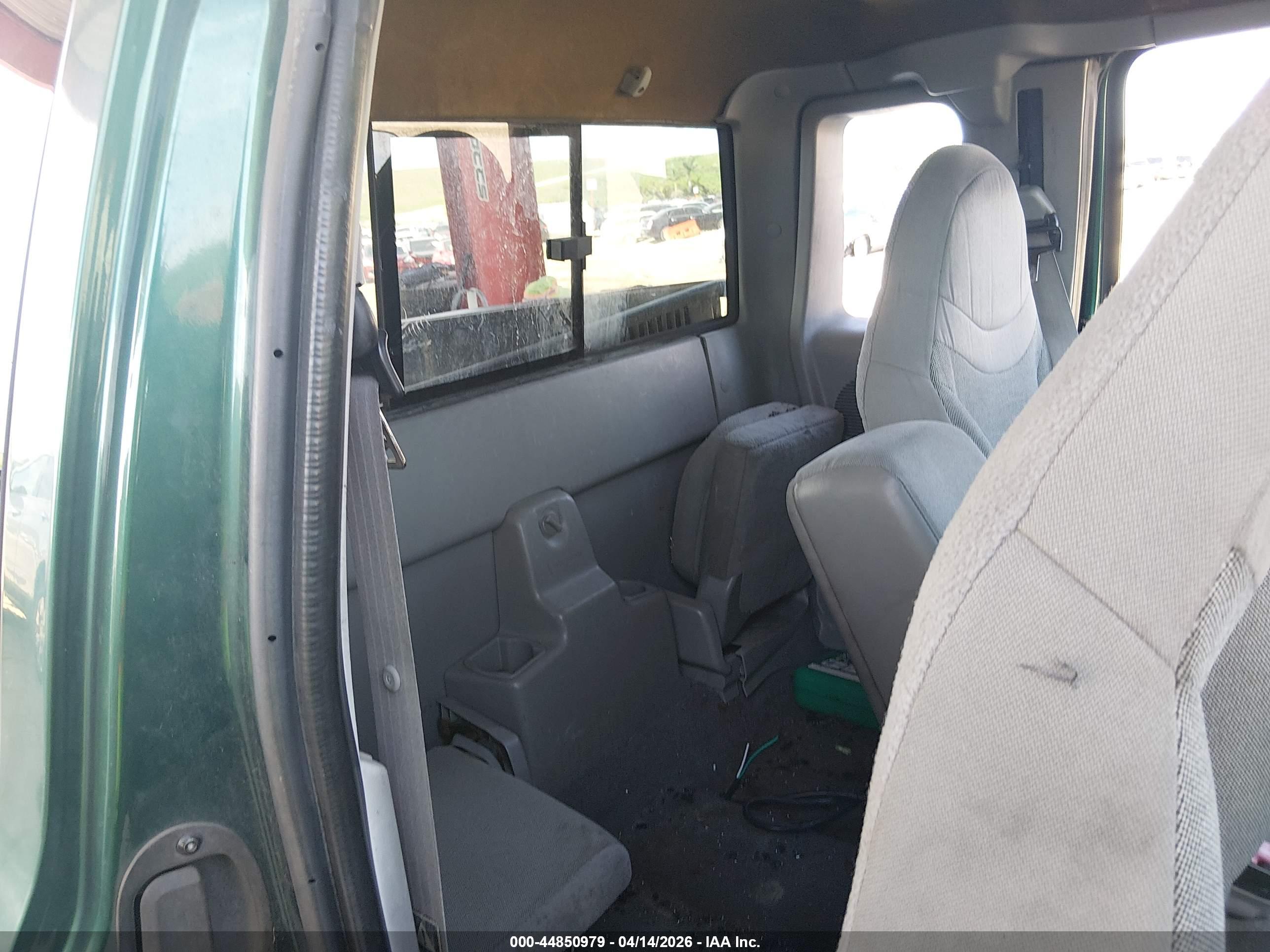 FORD RANGER image 8