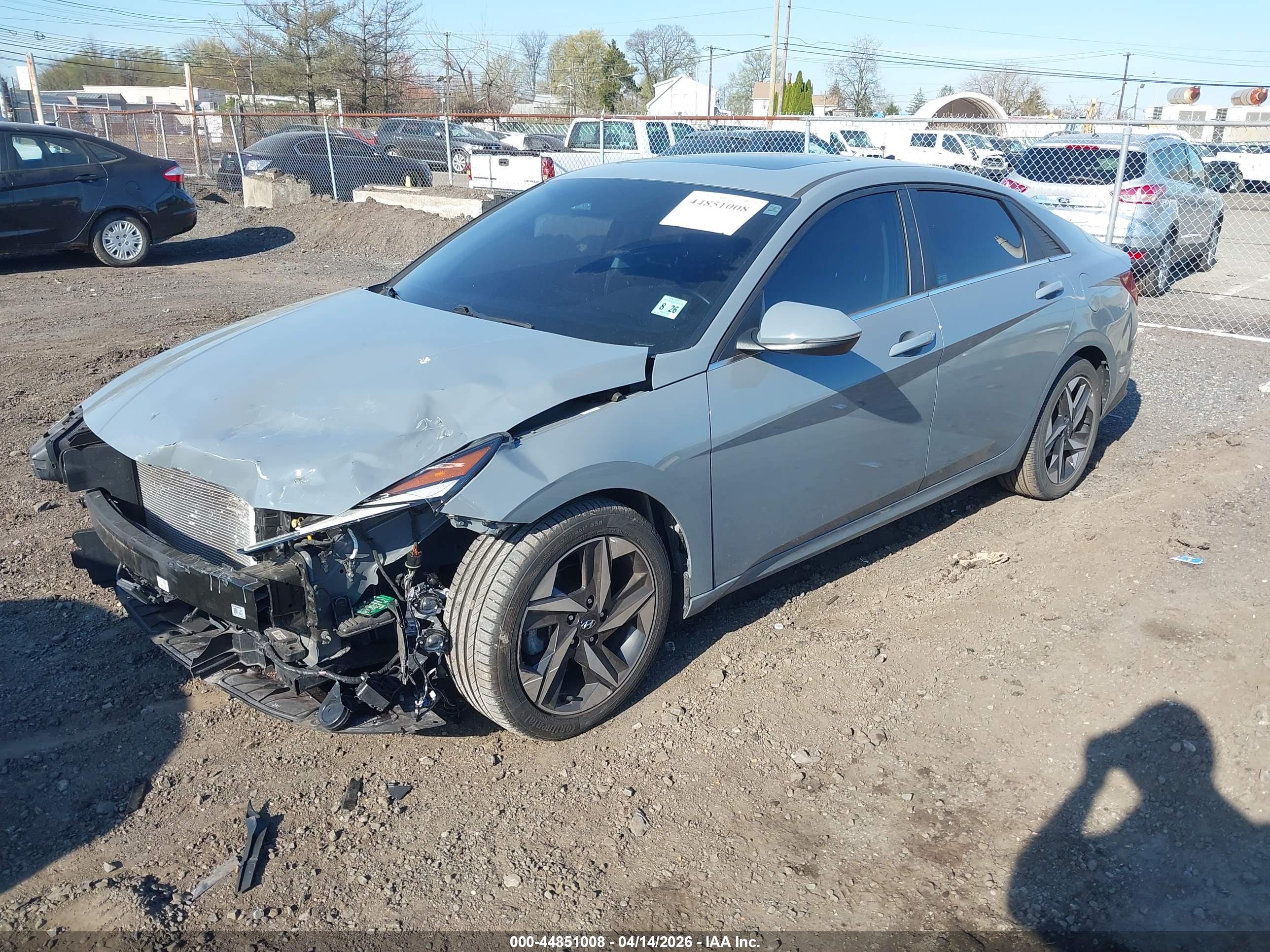 HYUNDAI ELANTRA image 2