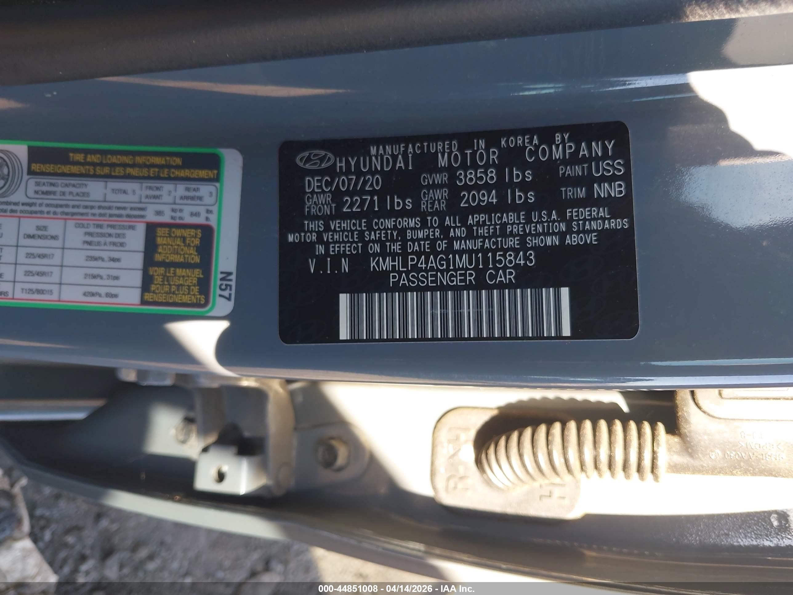 HYUNDAI ELANTRA image 9