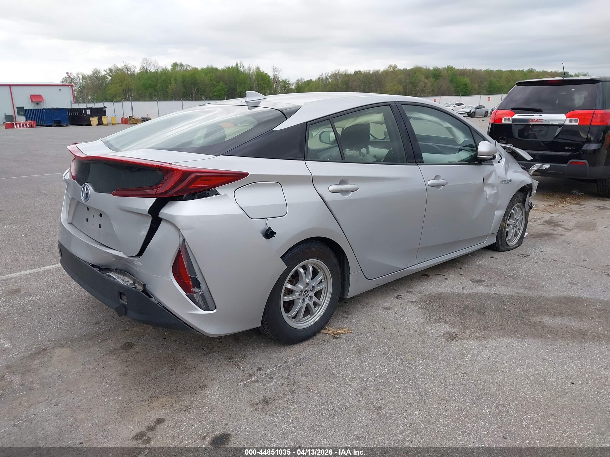 TOYOTA PRIUS image 4