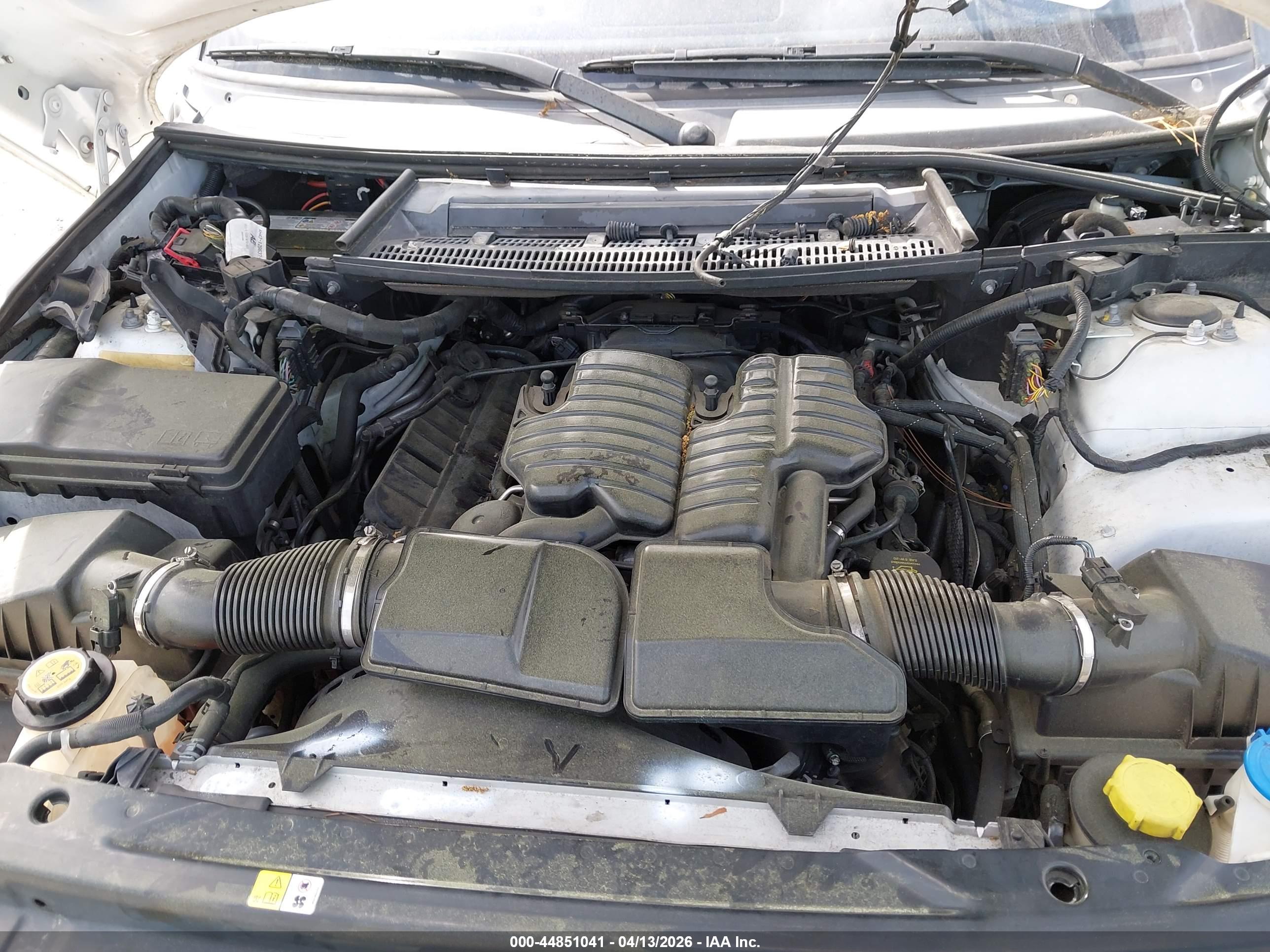 LAND ROVER image 10
