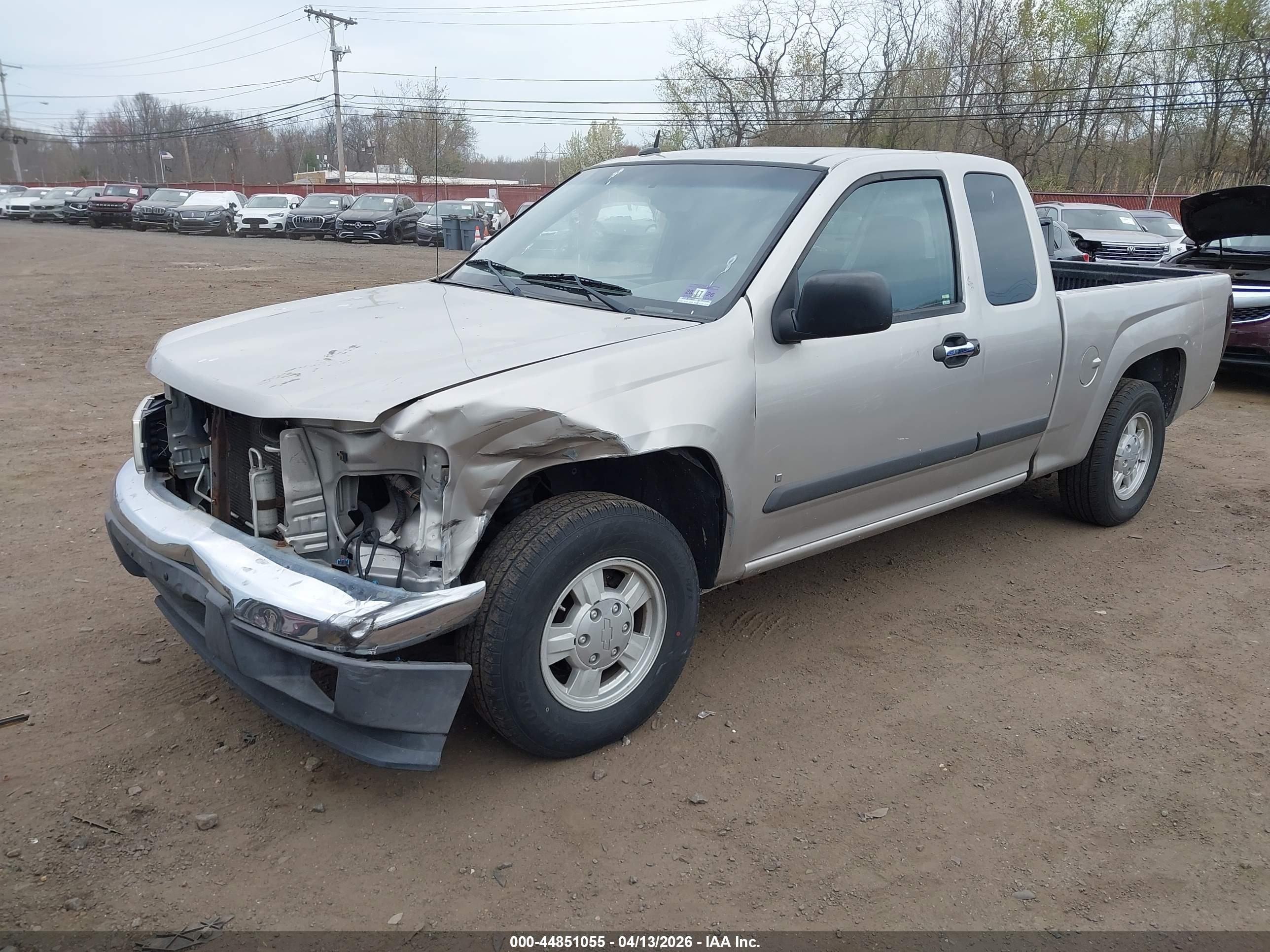 CHEVROLET COLORADO image 2