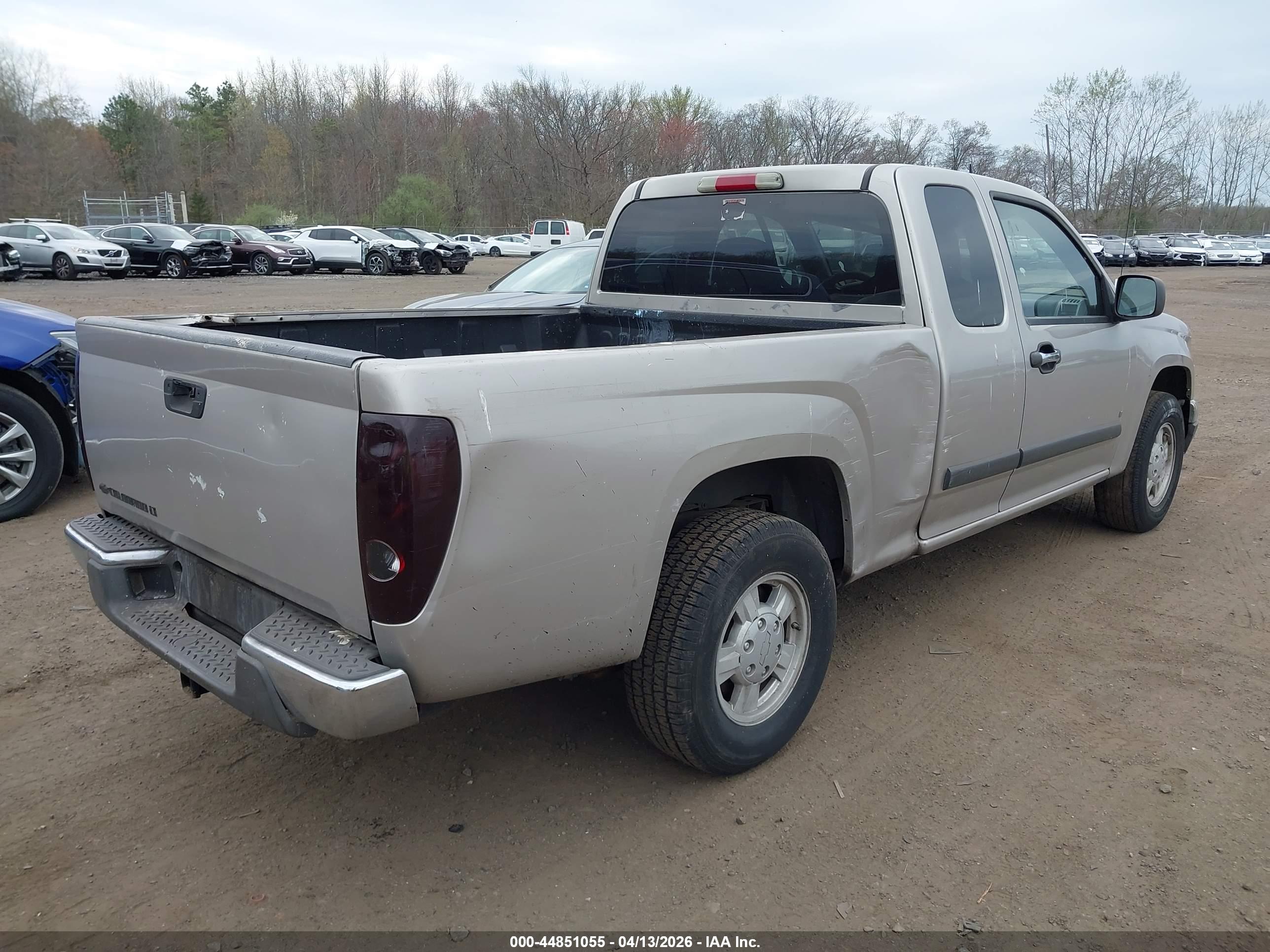 CHEVROLET COLORADO image 4