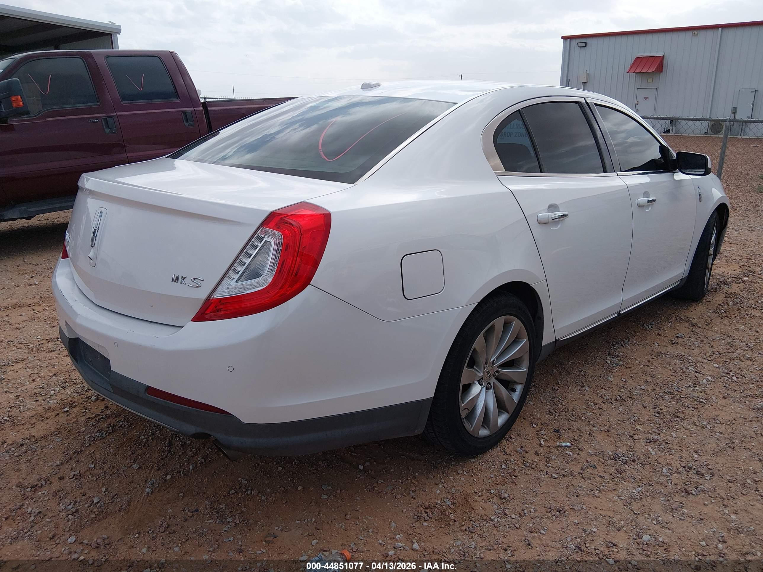 LINCOLN MKS image 4