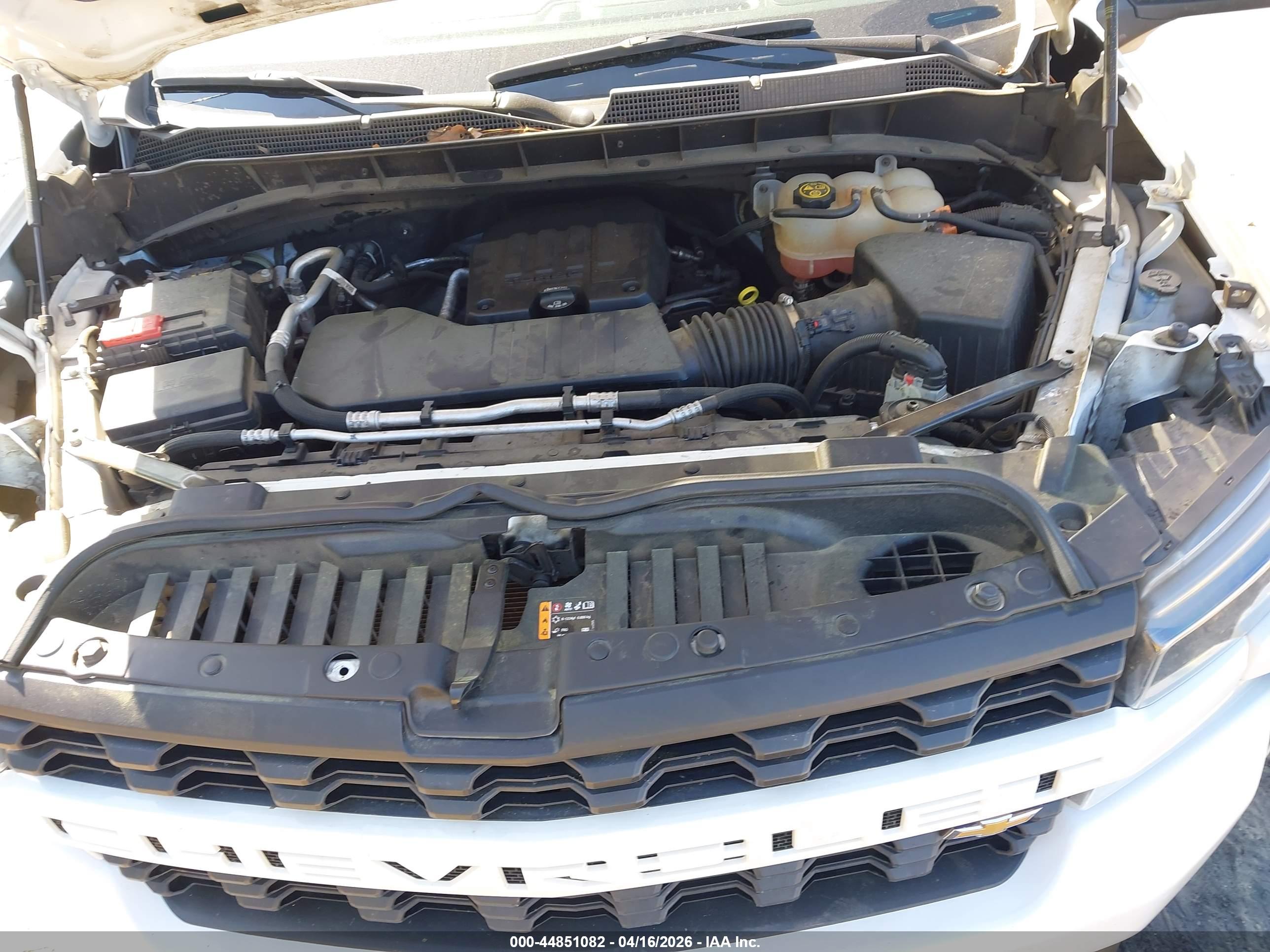 CHEVROLET SILVERADO image 10
