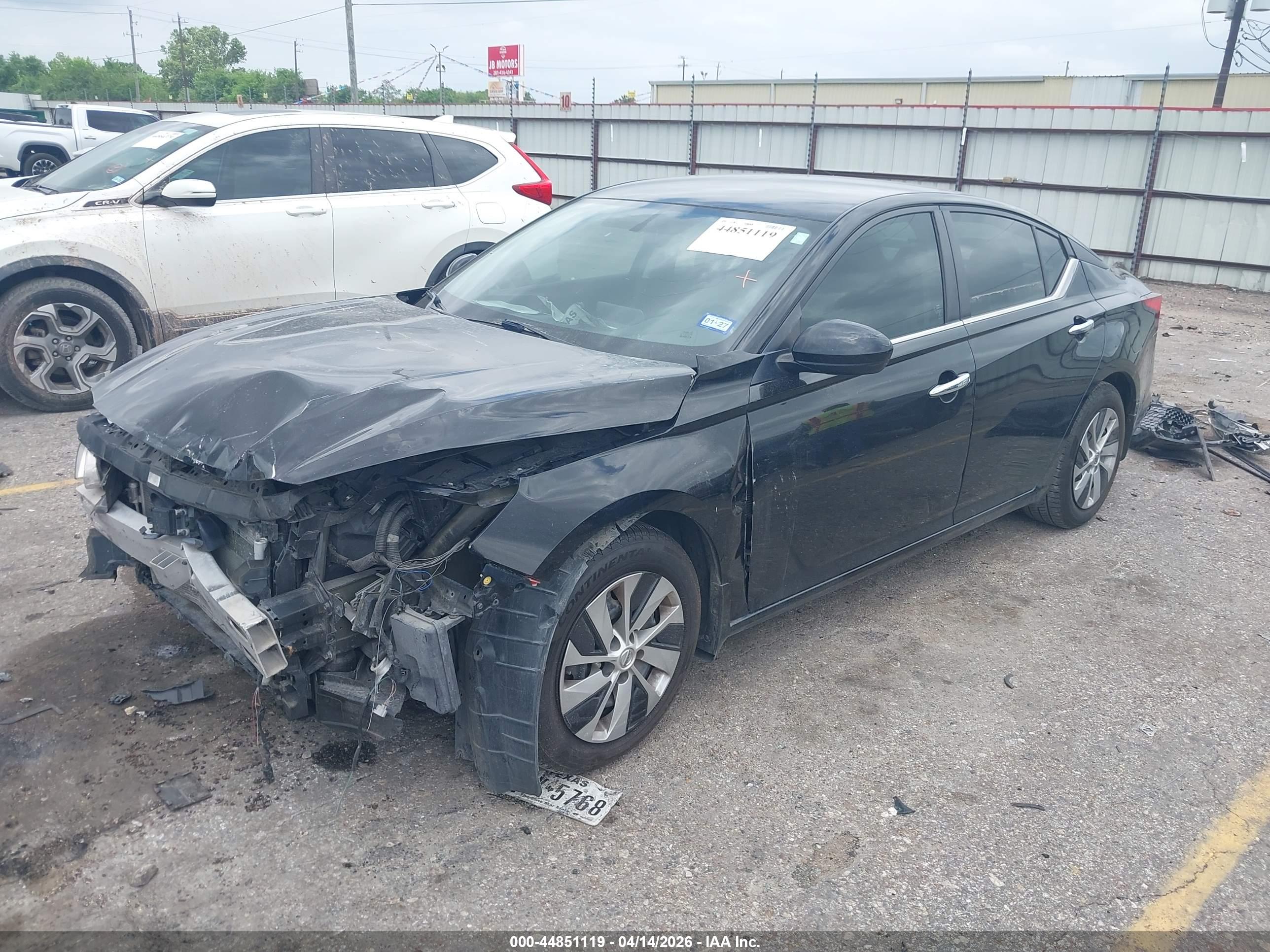 NISSAN ALTIMA image 2
