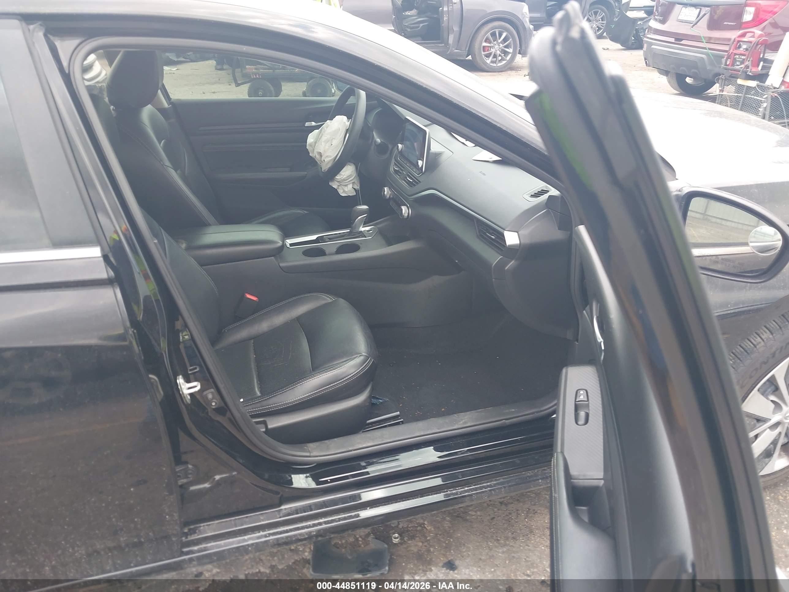 NISSAN ALTIMA image 5