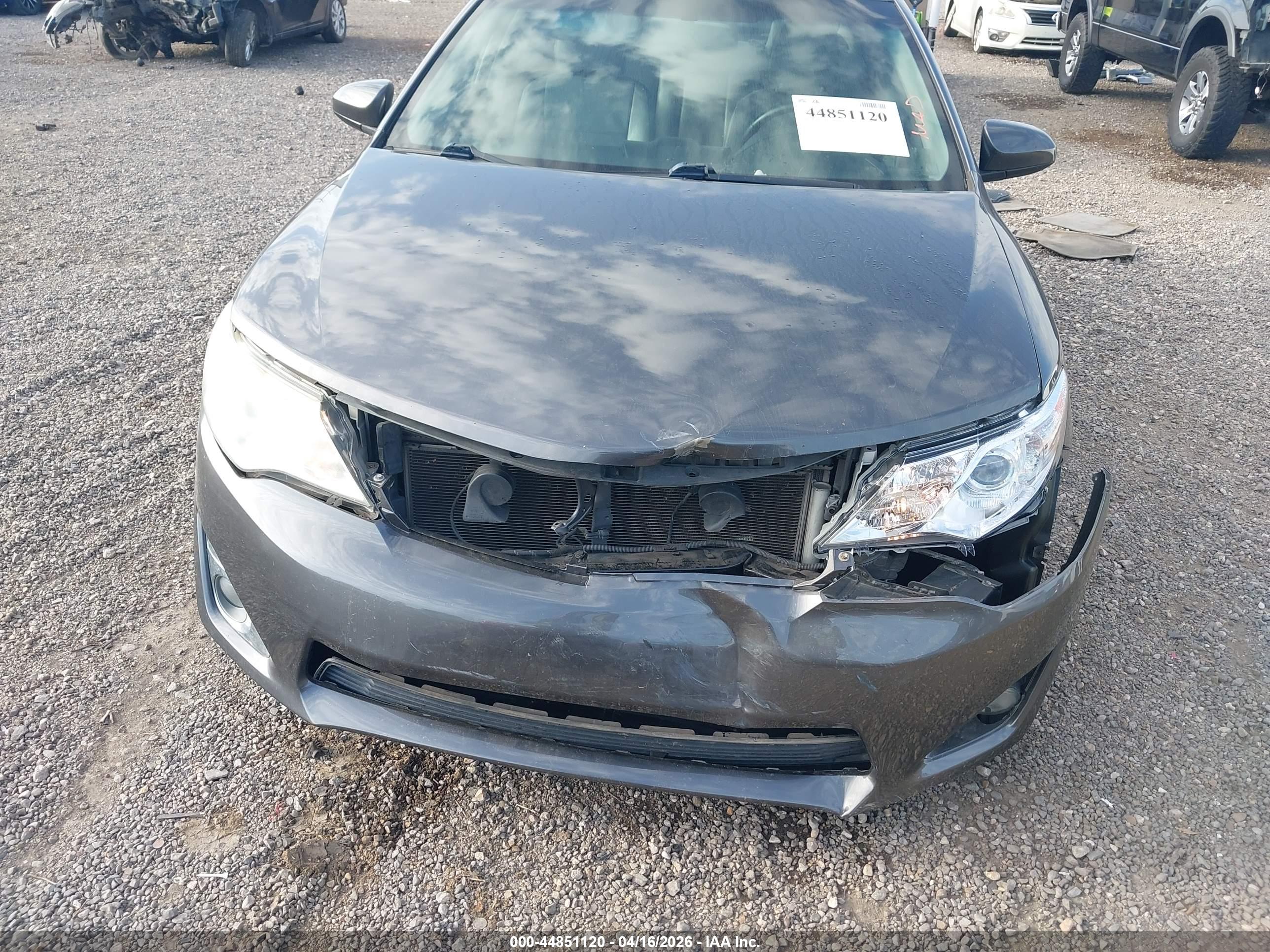 TOYOTA CAMRY image 6