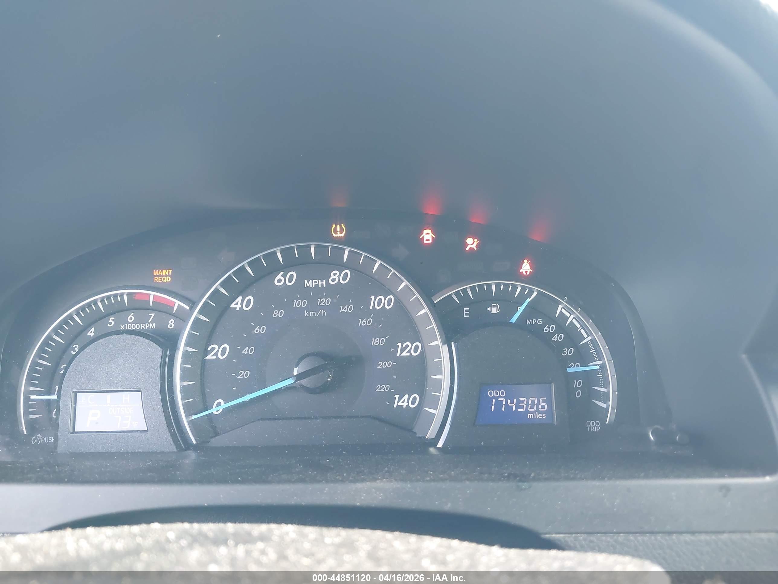 TOYOTA CAMRY image 7