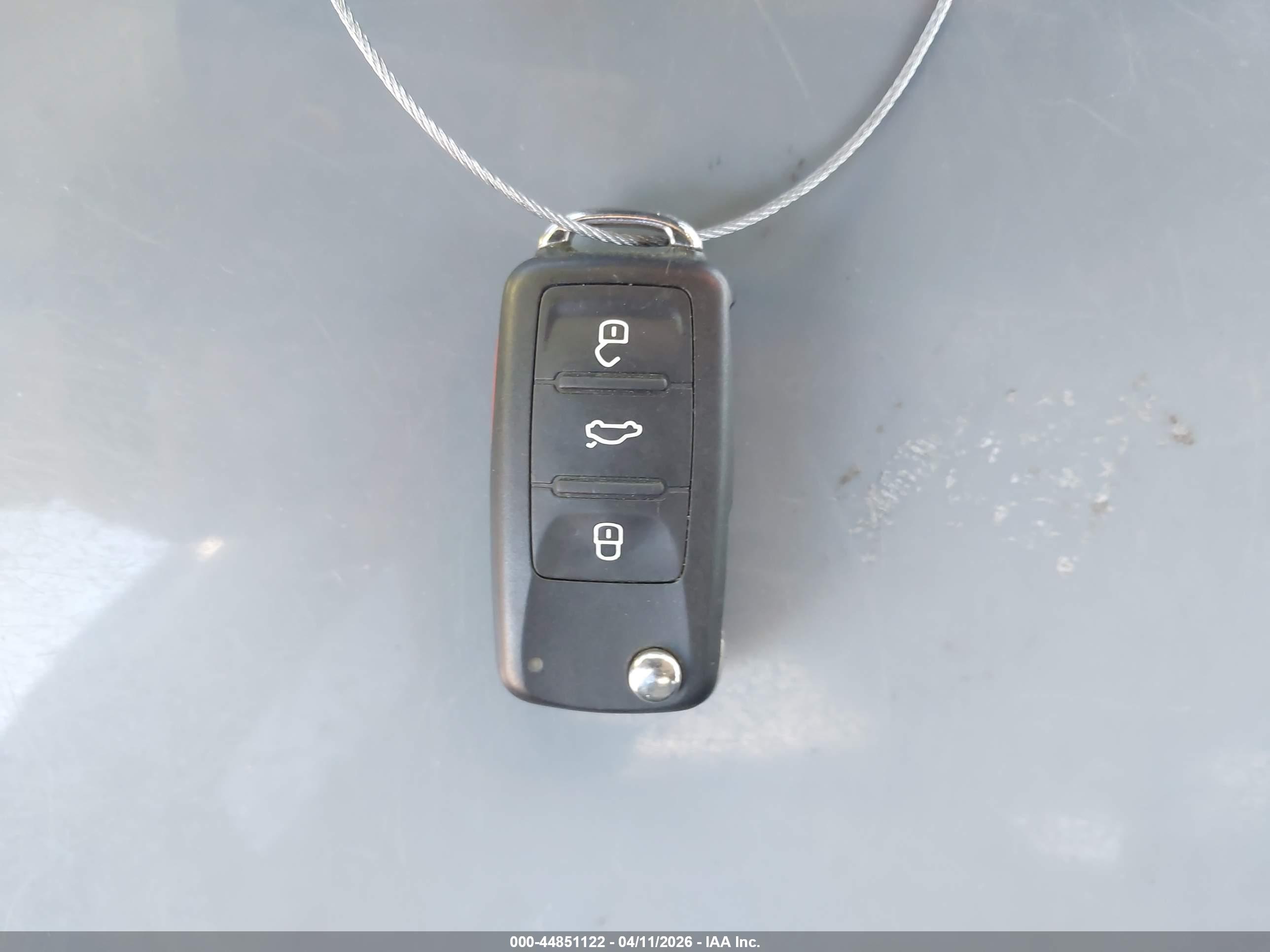 VOLKSWAGEN JETTA image 11