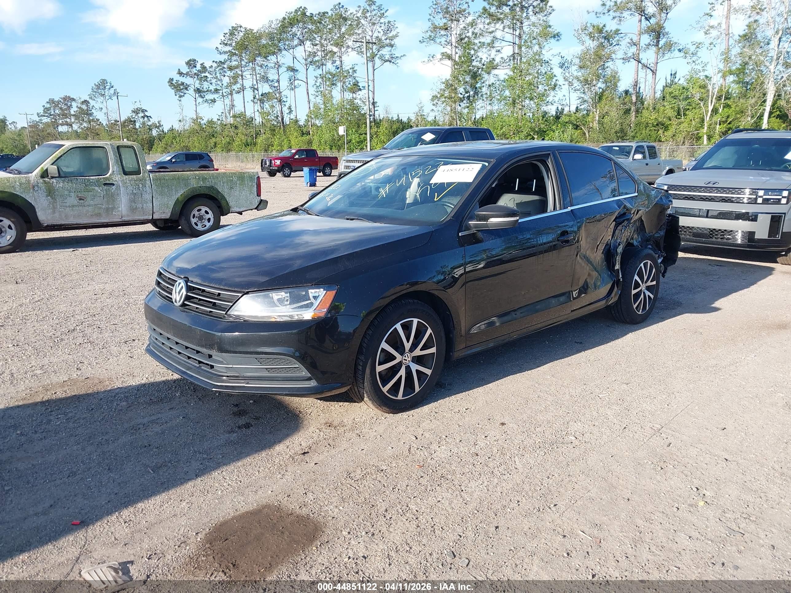 VOLKSWAGEN JETTA image 2