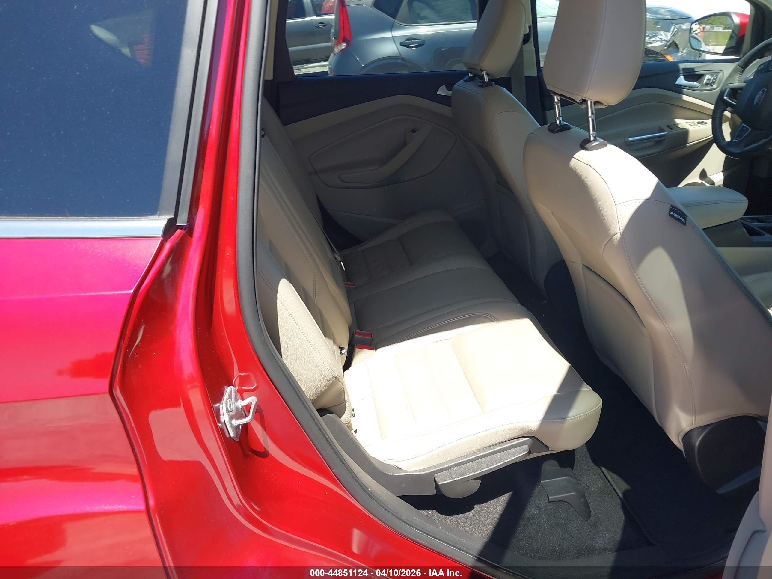 FORD ESCAPE image 8