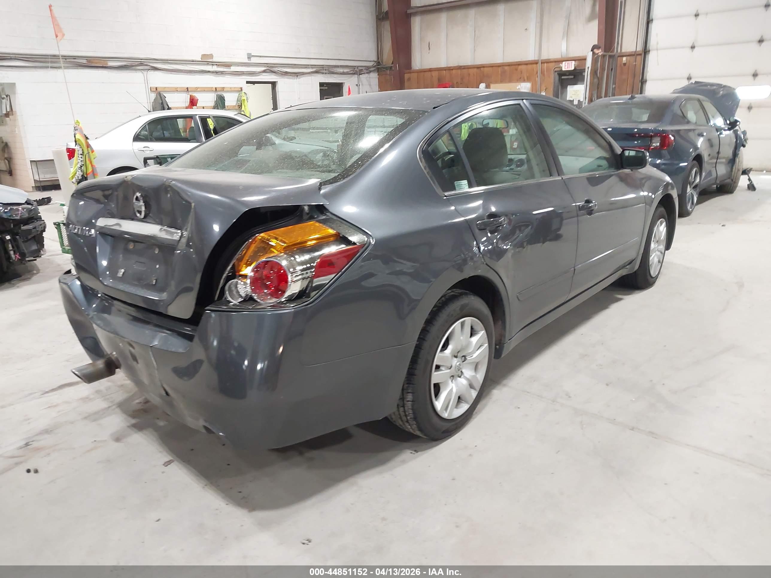 NISSAN ALTIMA image 4