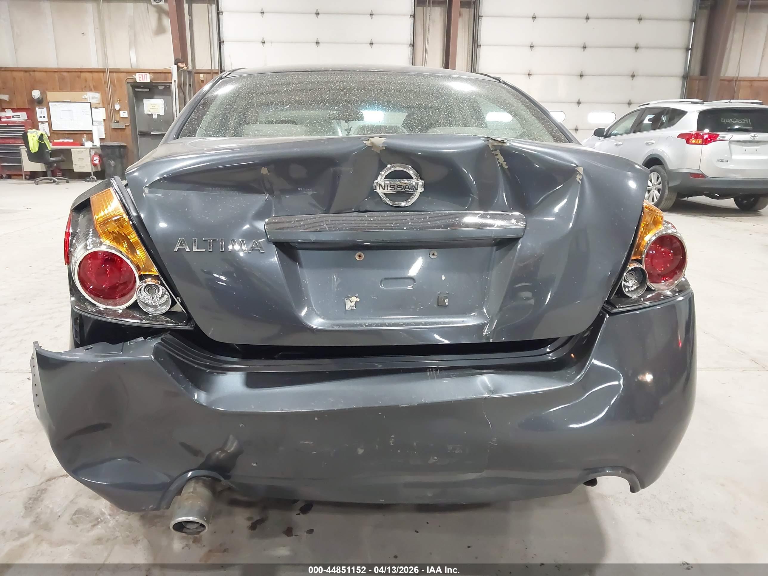 NISSAN ALTIMA image 6