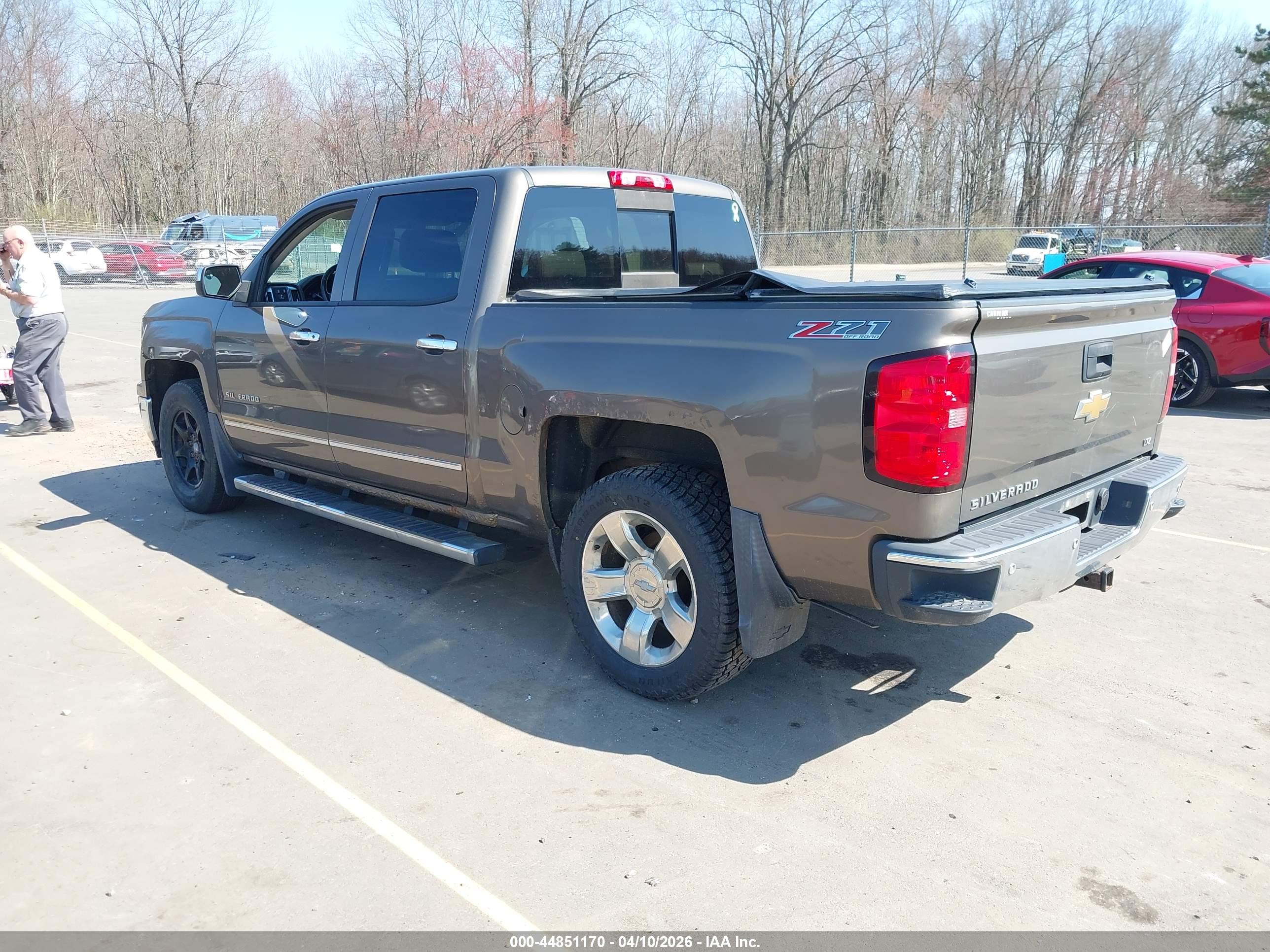 CHEVROLET SILVERADO image 3
