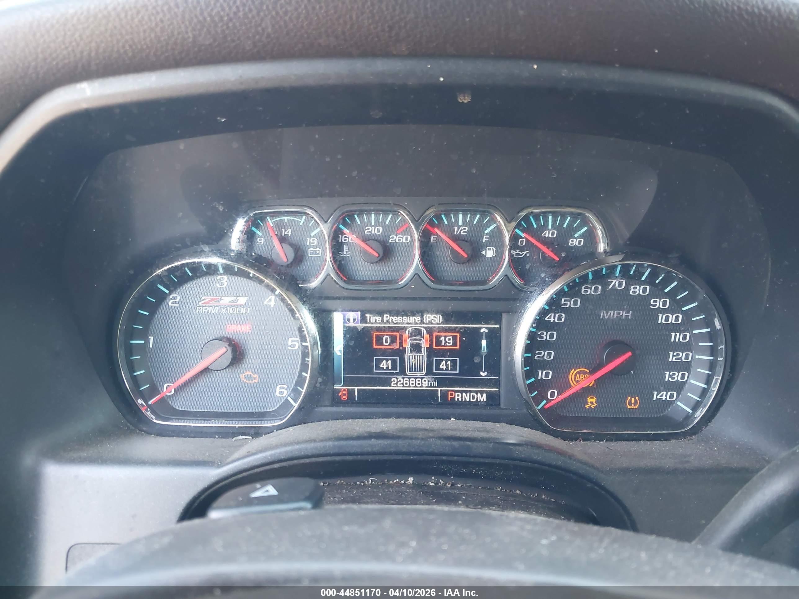 CHEVROLET SILVERADO image 7