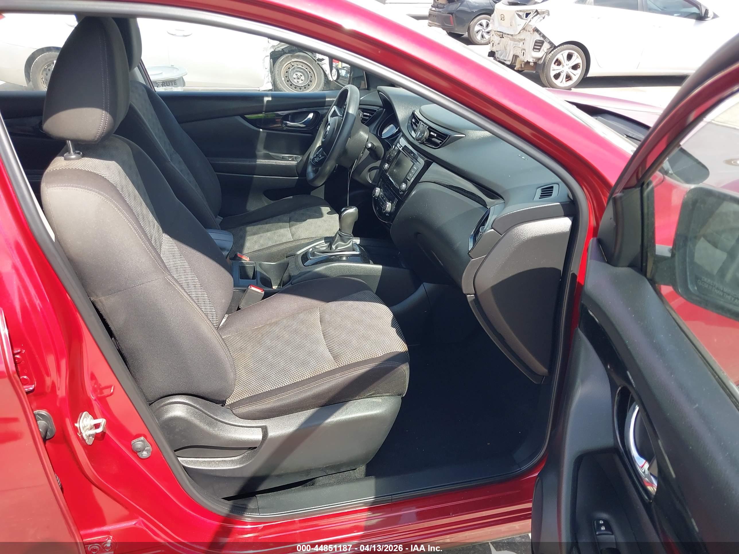 NISSAN ROGUE image 5