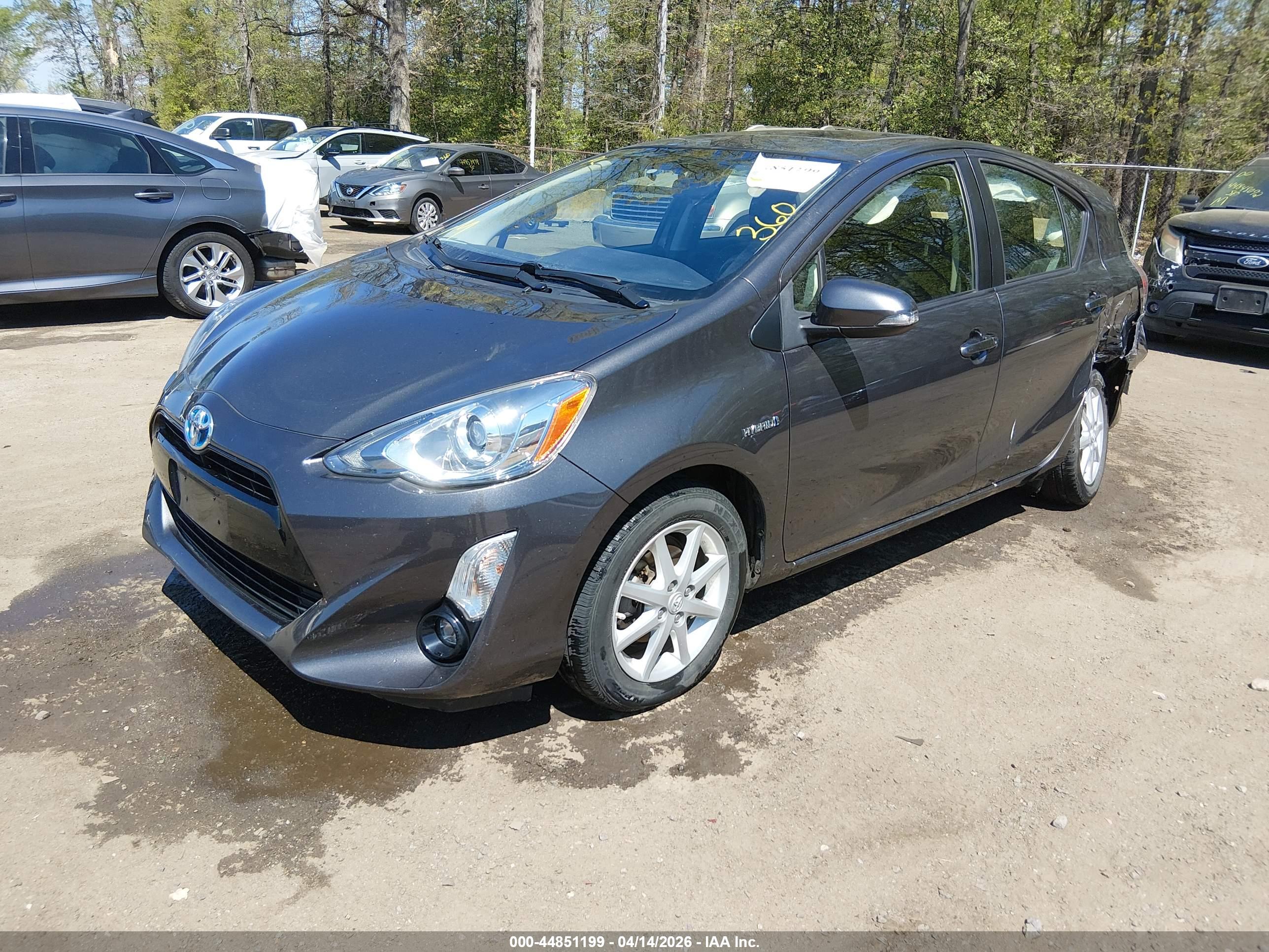 TOYOTA PRIUS image 2