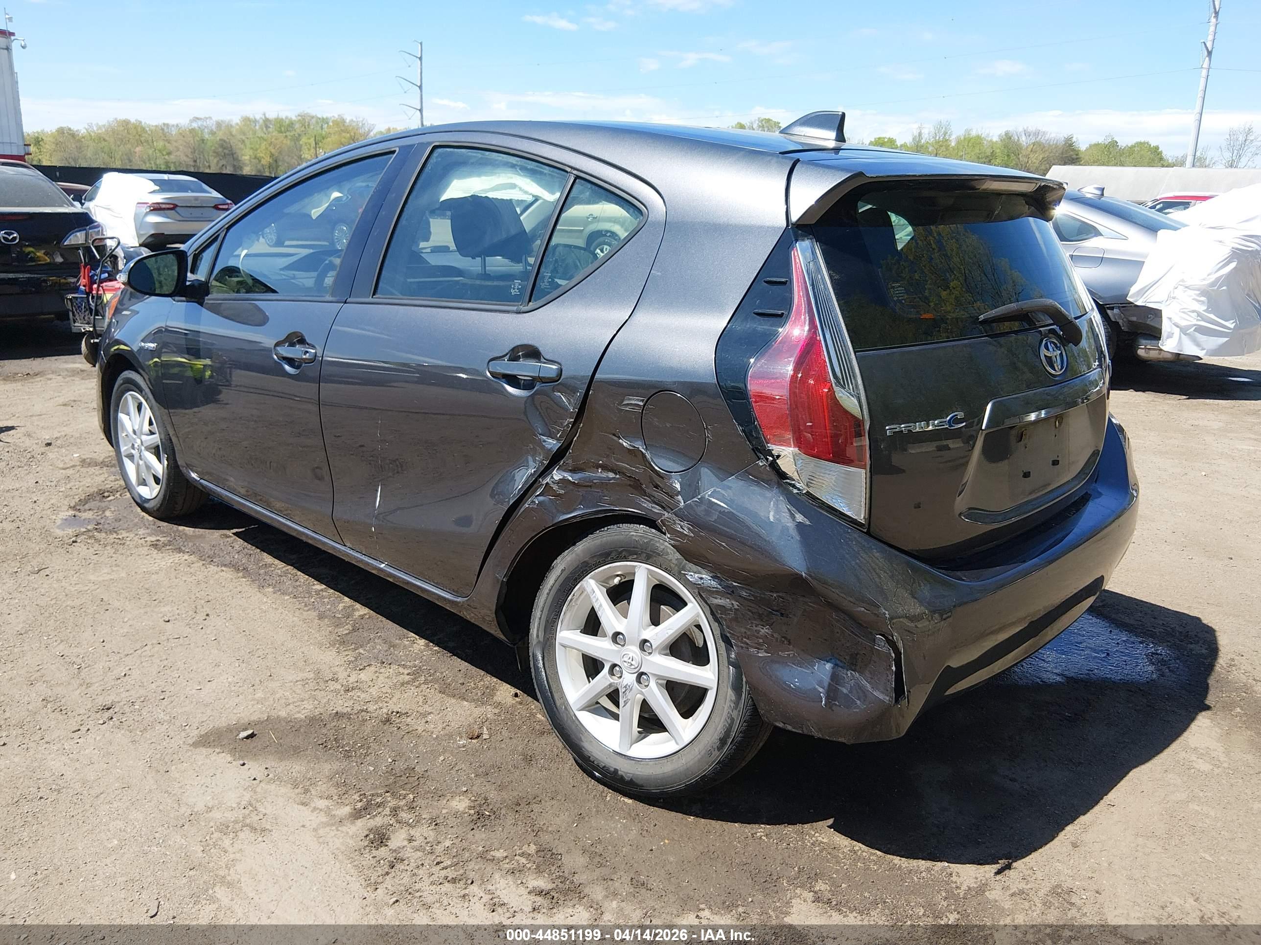 TOYOTA PRIUS image 3