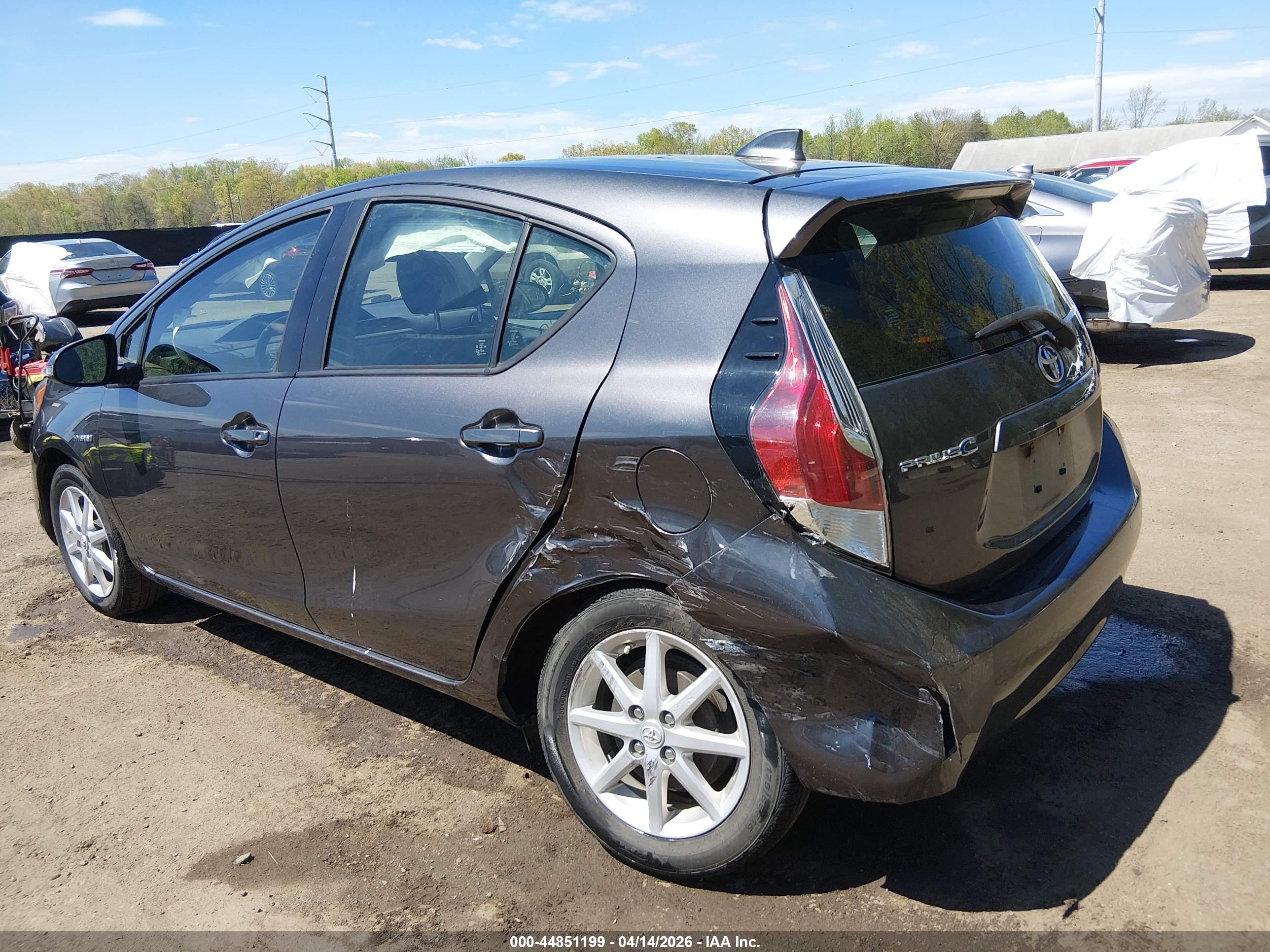 TOYOTA PRIUS image 6