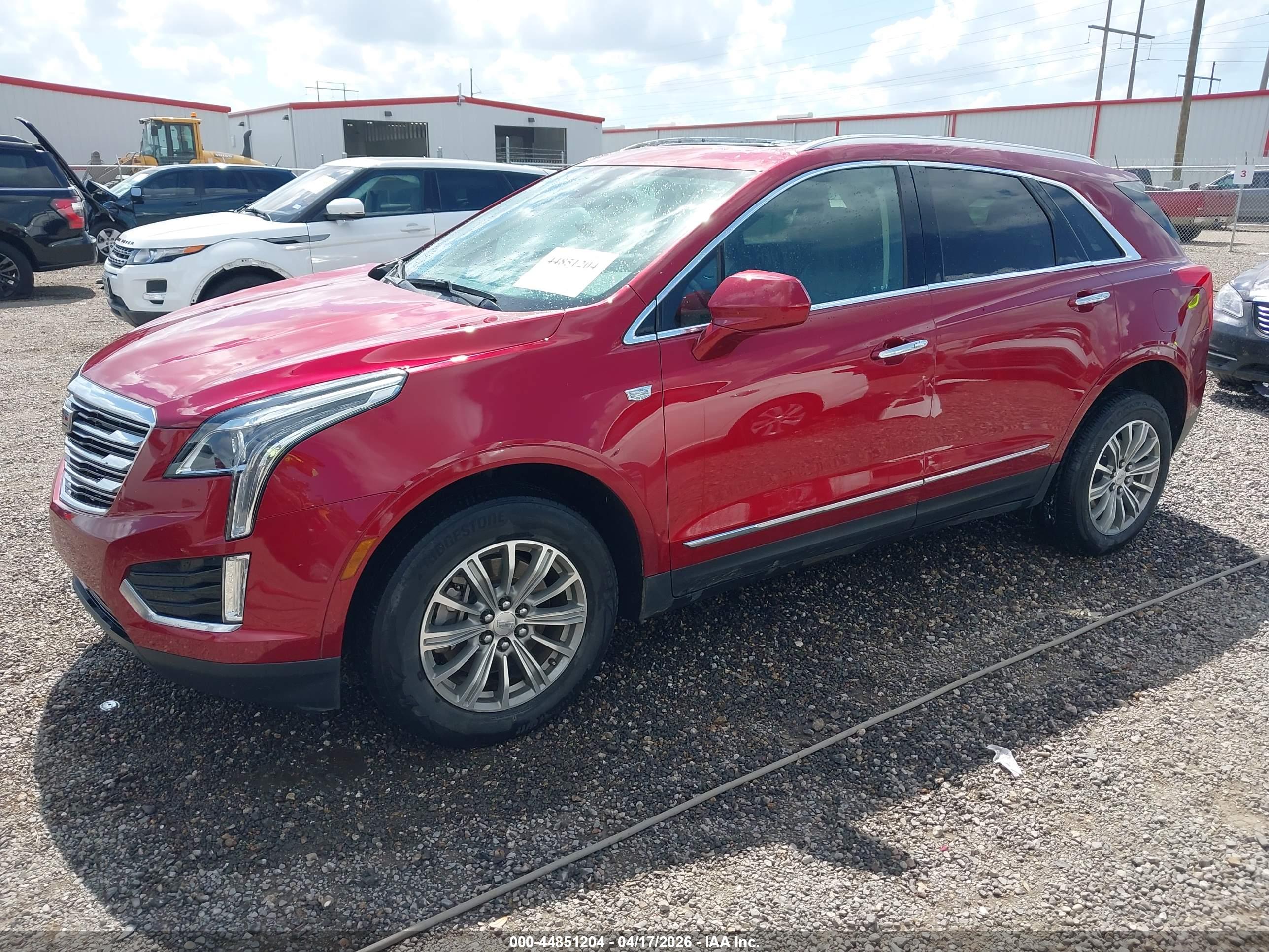 CADILLAC XT5 image 2