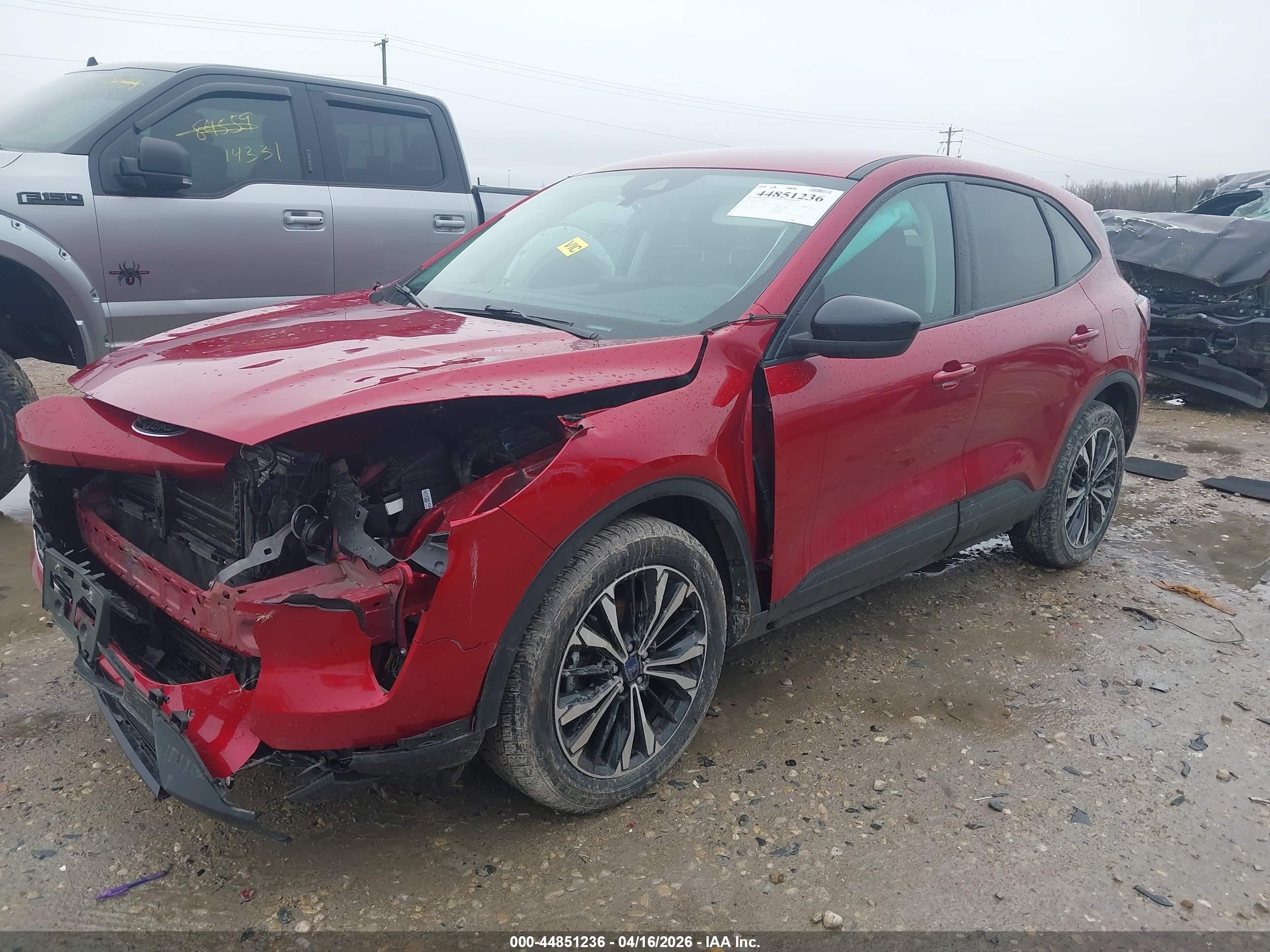 FORD ESCAPE image 2
