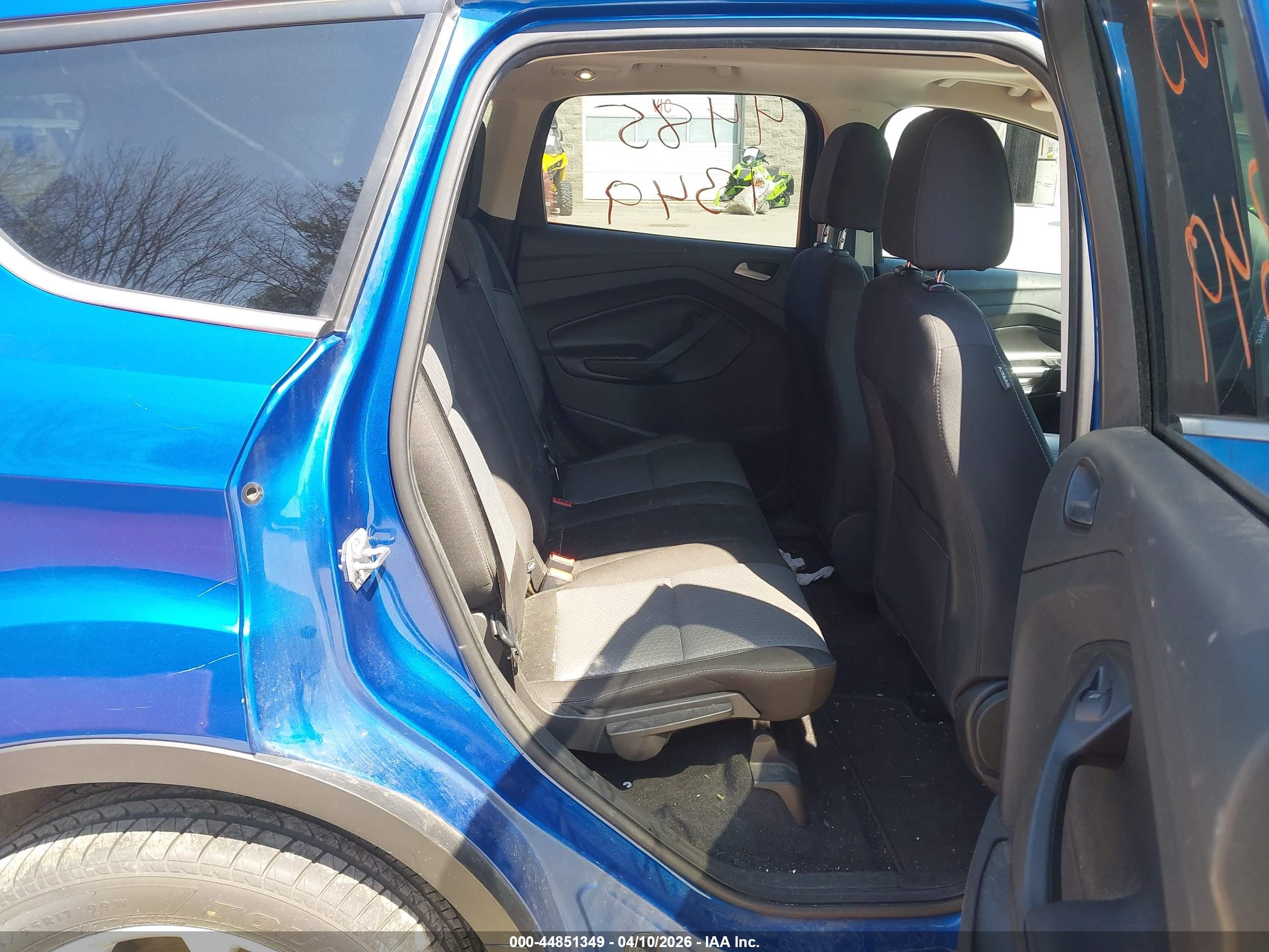 FORD ESCAPE image 8