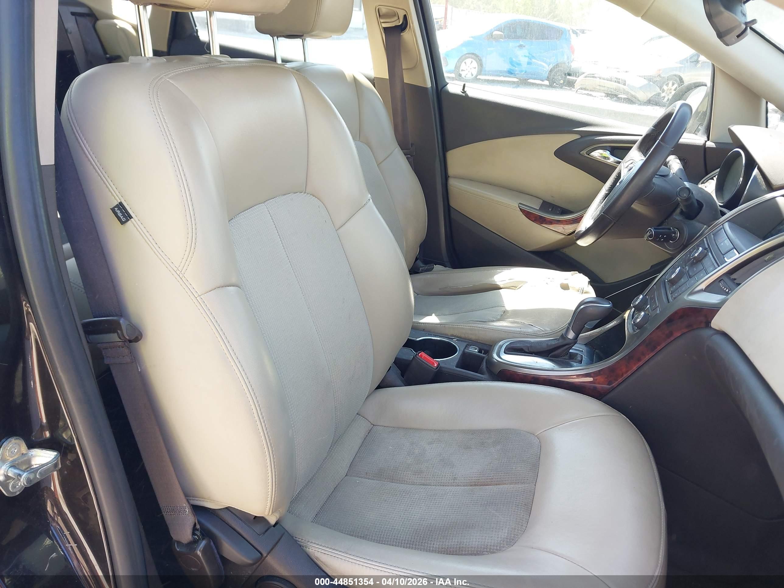 BUICK VERANO image 5
