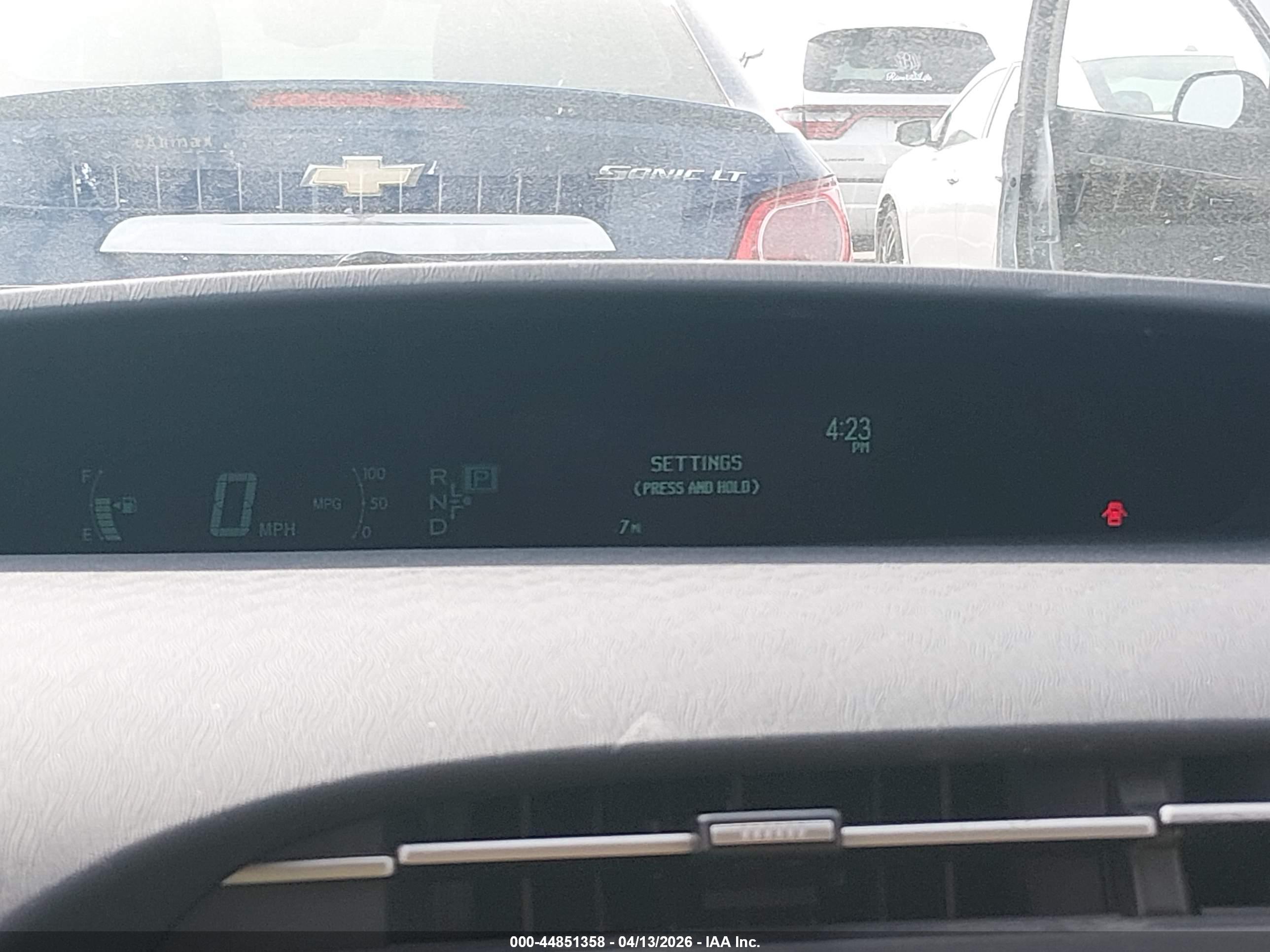 TOYOTA PRIUS image 7
