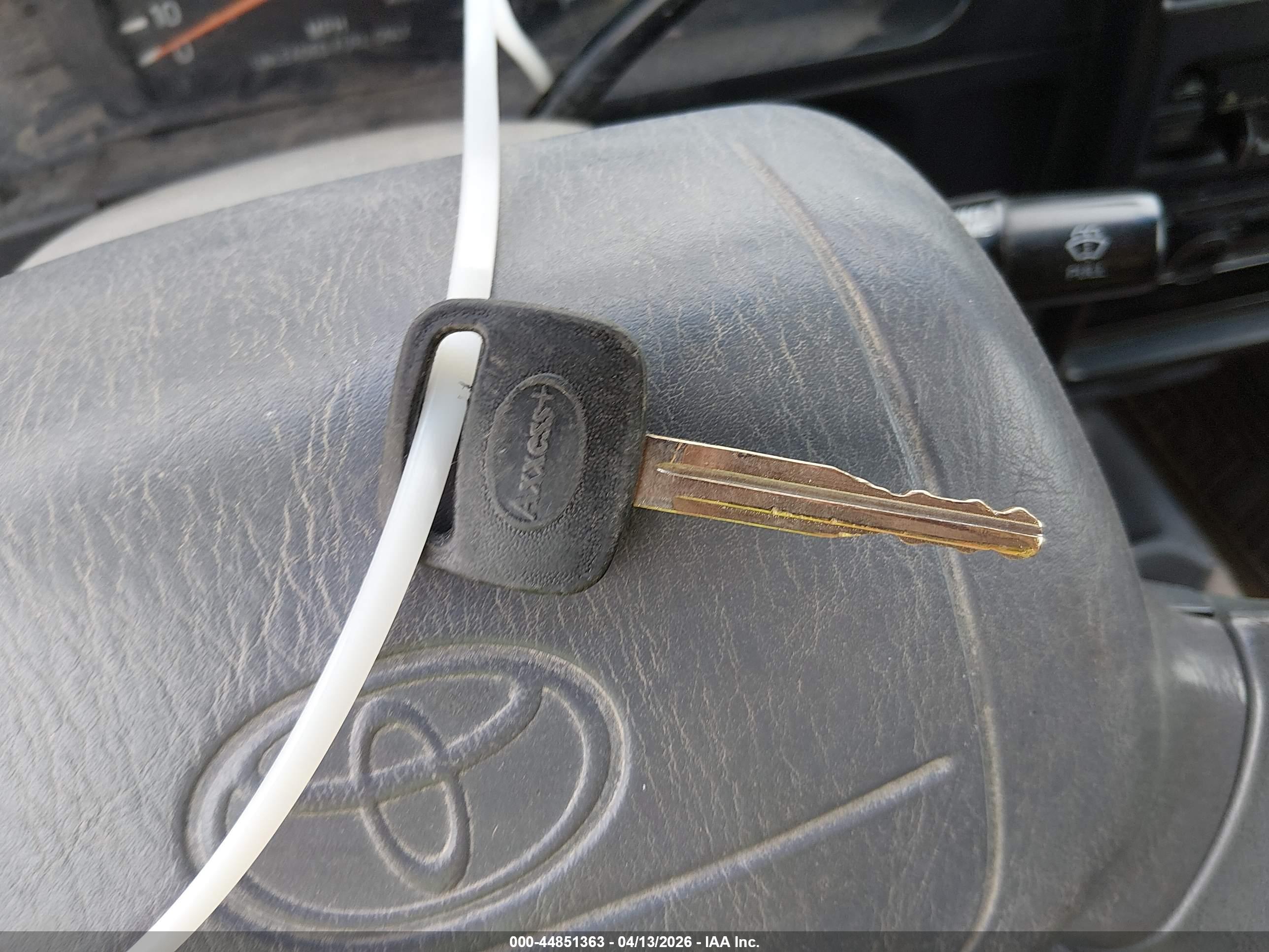TOYOTA TACOMA image 11